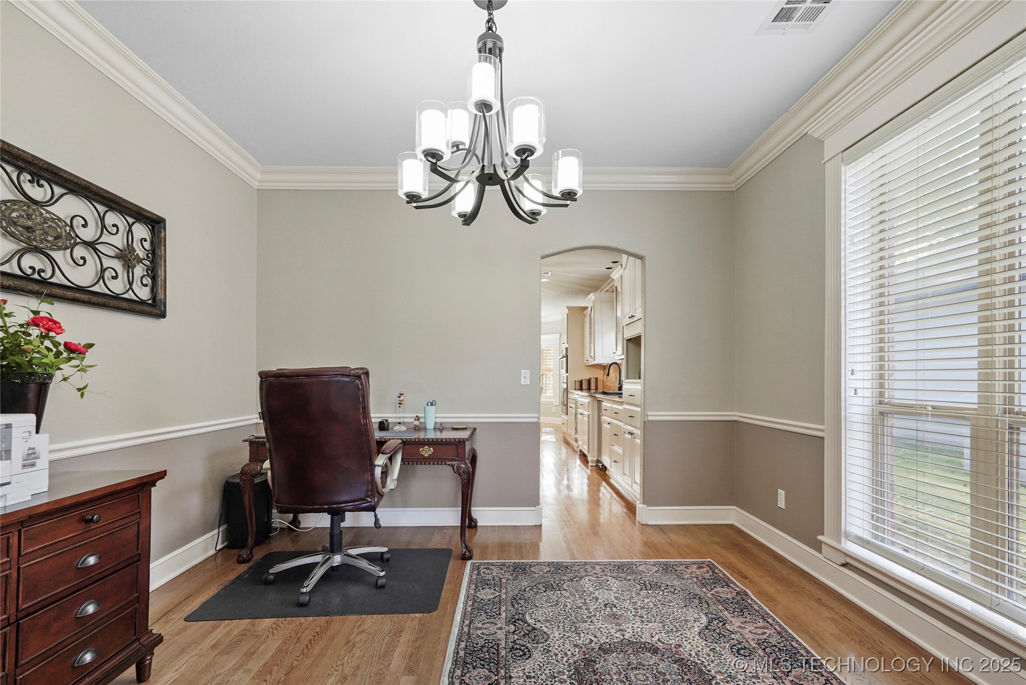 913 E Shreveport Street