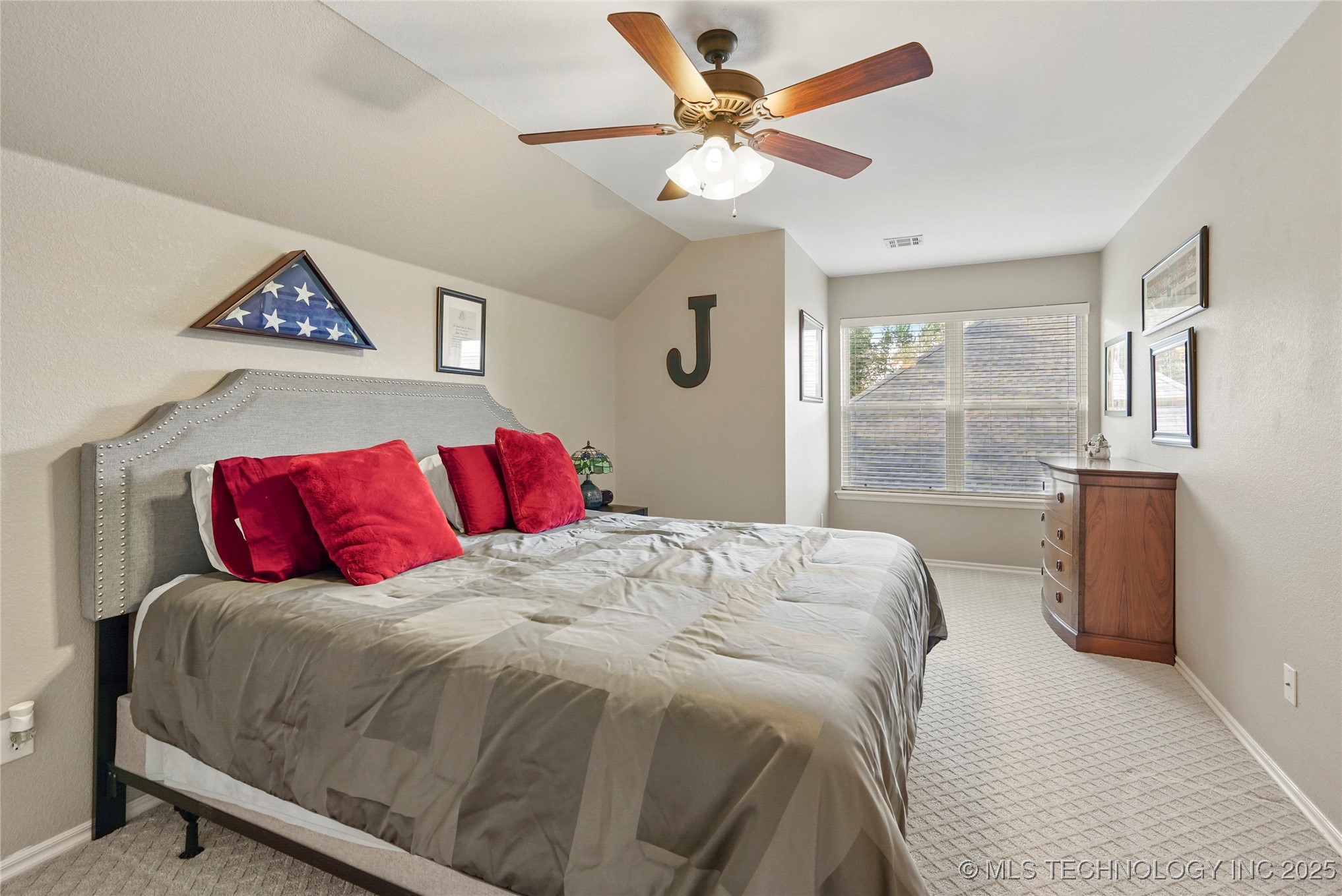 913 E Shreveport Street