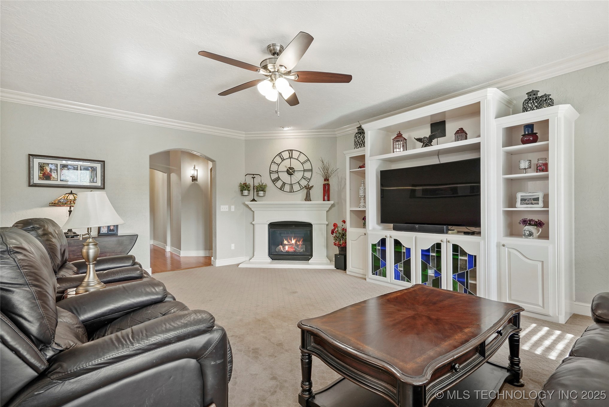 913 E Shreveport Street