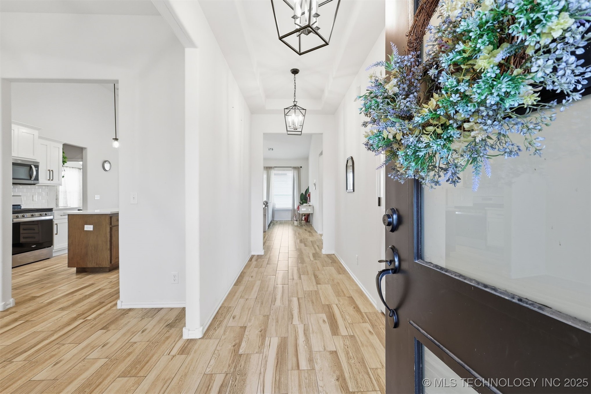 10712 N 121 Avenue E