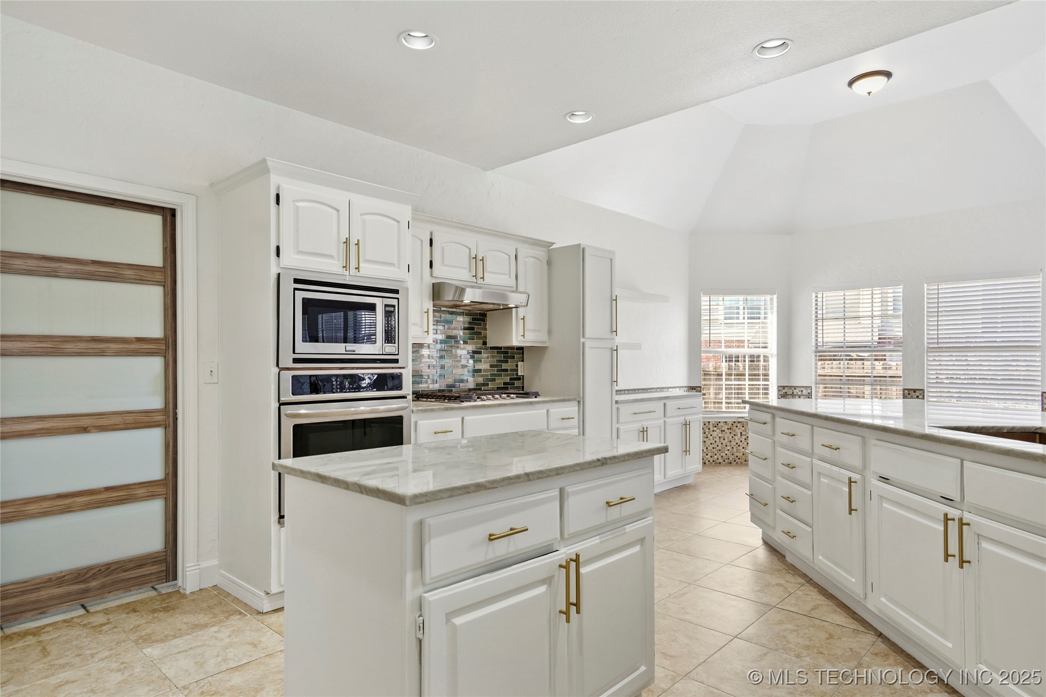 8524 S 99th East Avenue