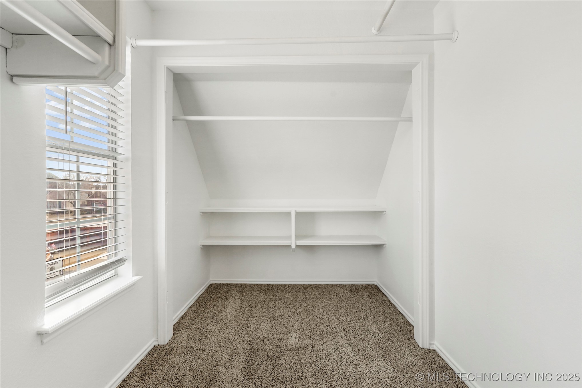 8524 S 99th East Avenue