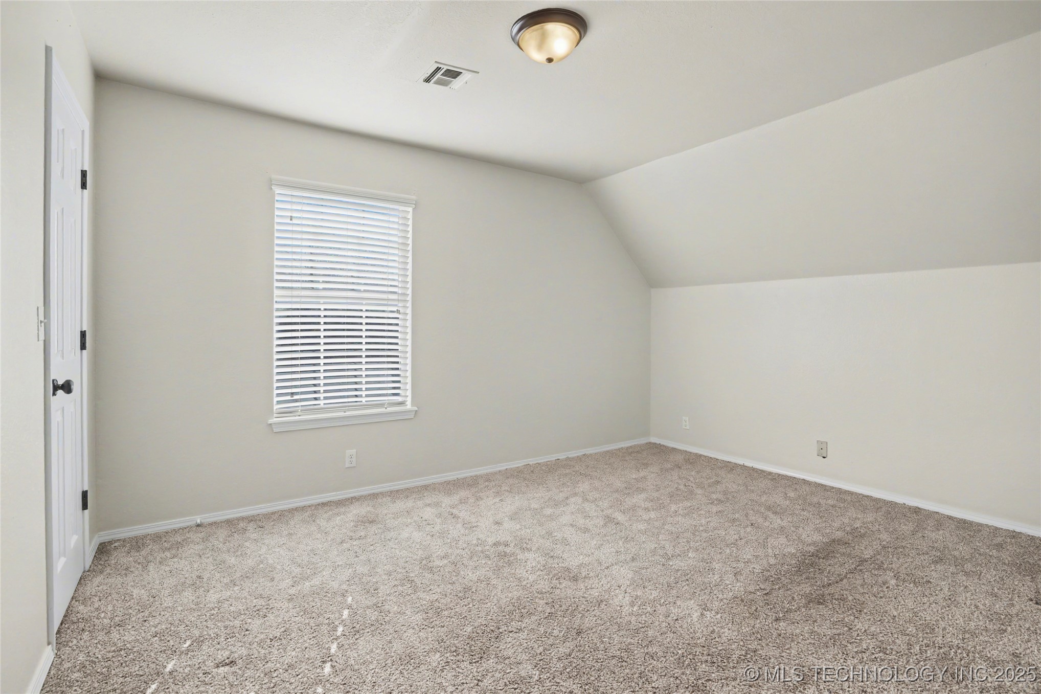 1016 S Willow Avenue