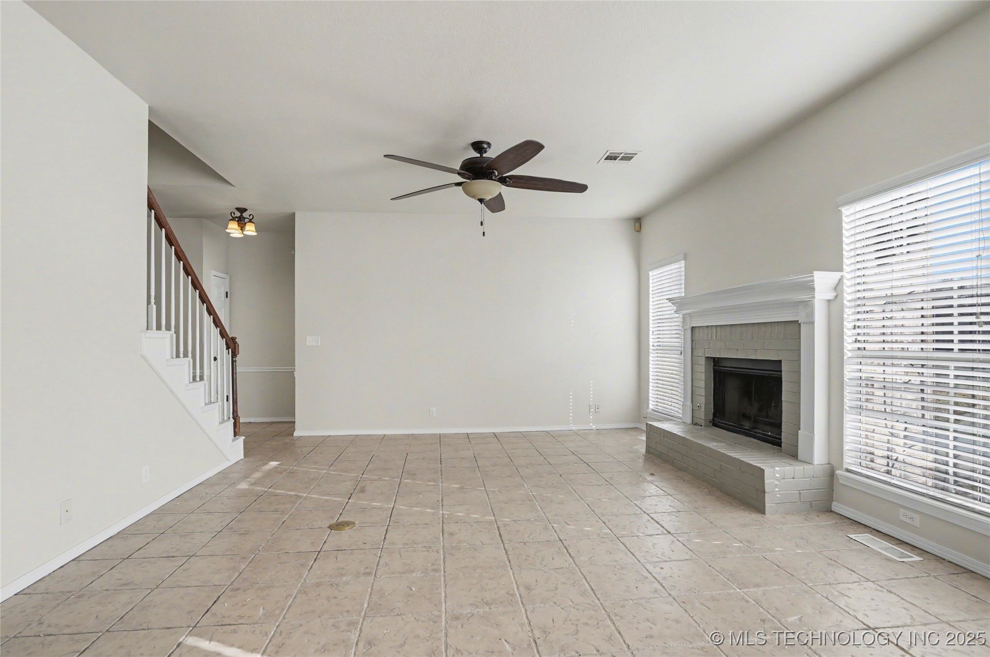 1016 S Willow Avenue