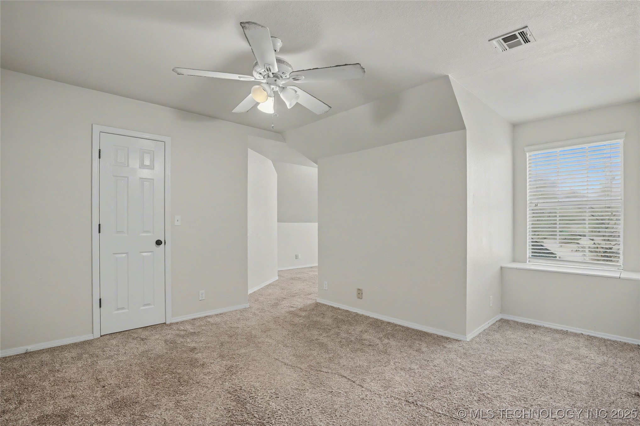 1016 S Willow Avenue