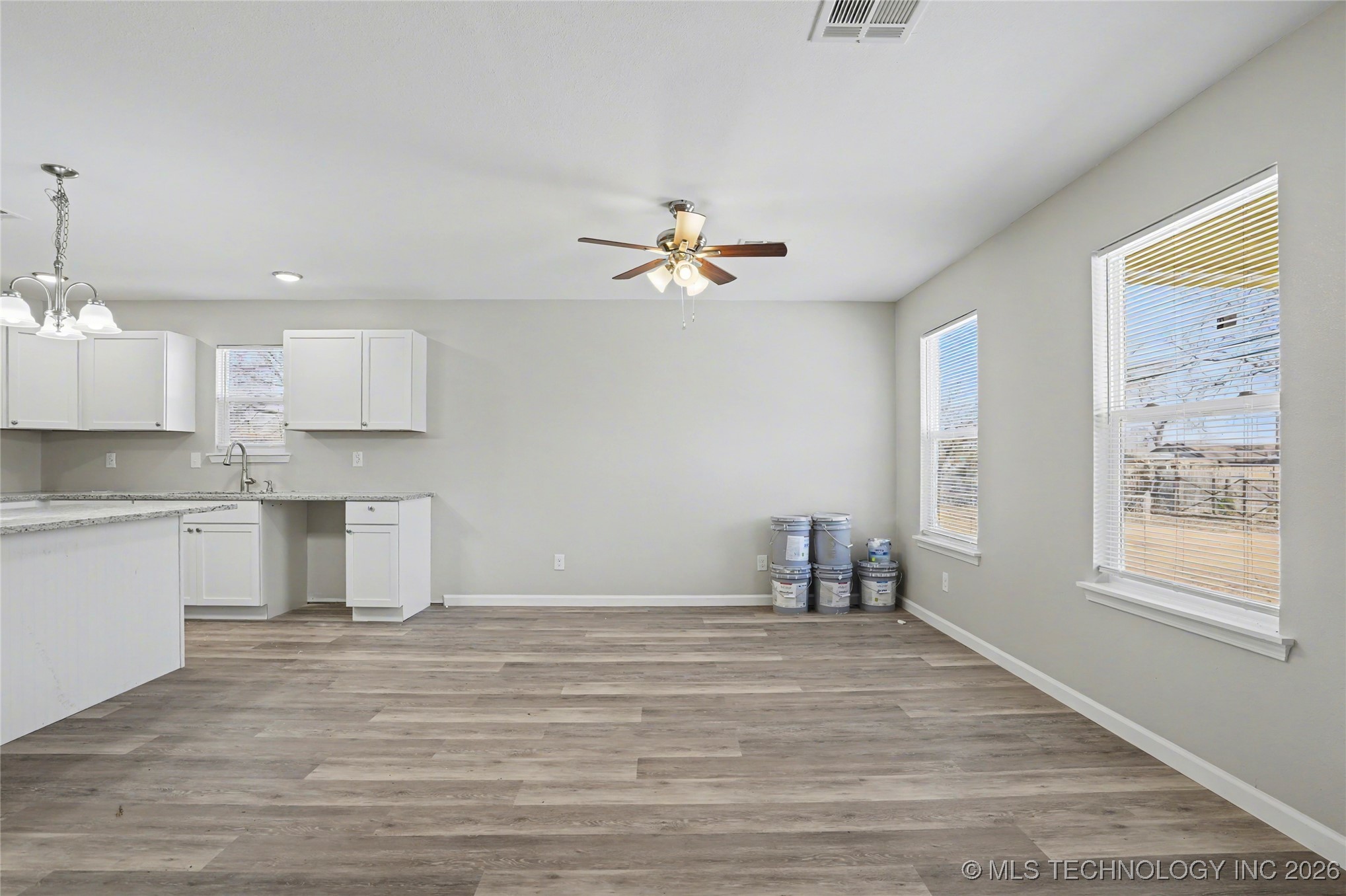 1025 N Quincy Avenue