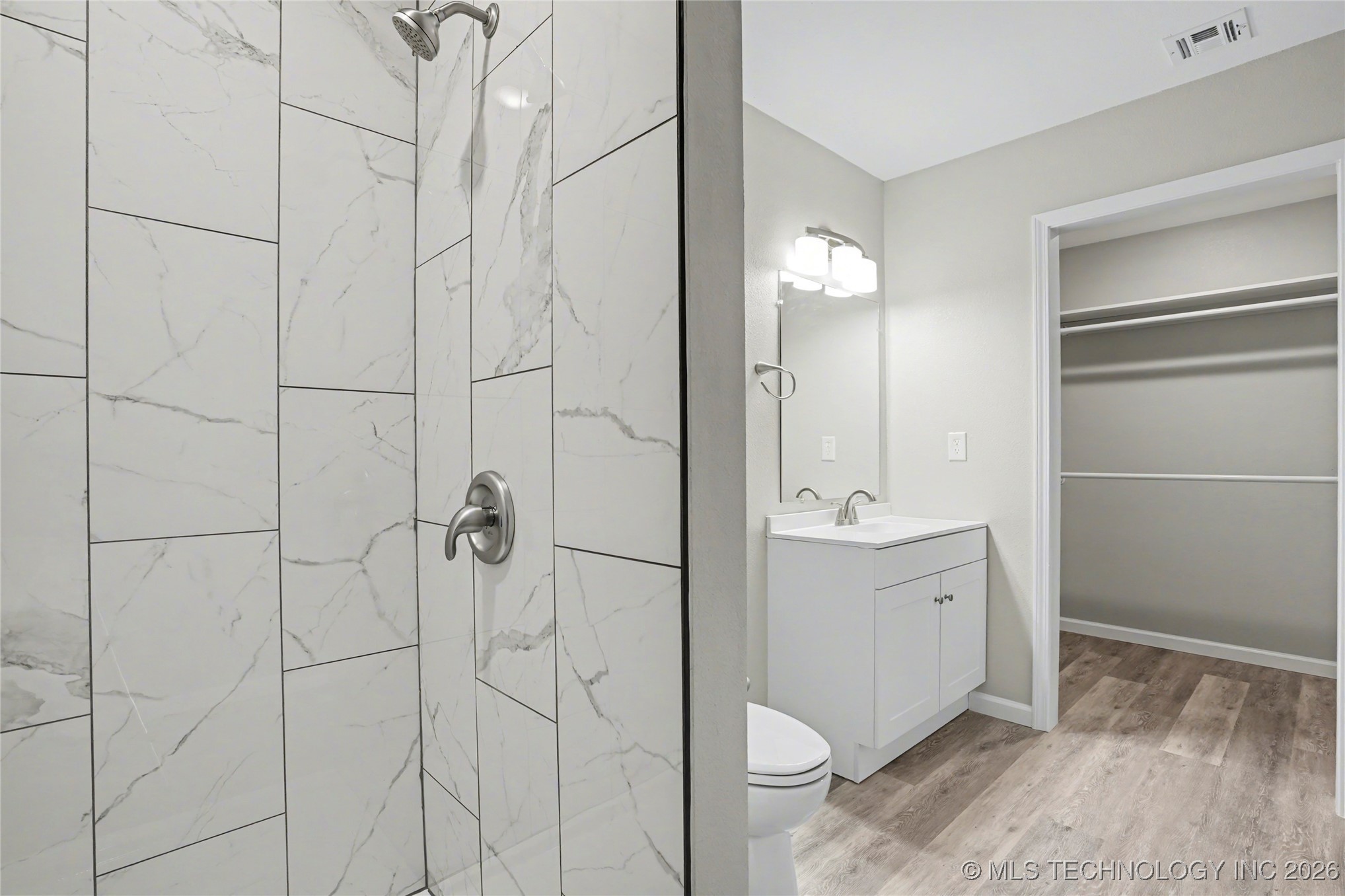 1025 N Quincy Avenue