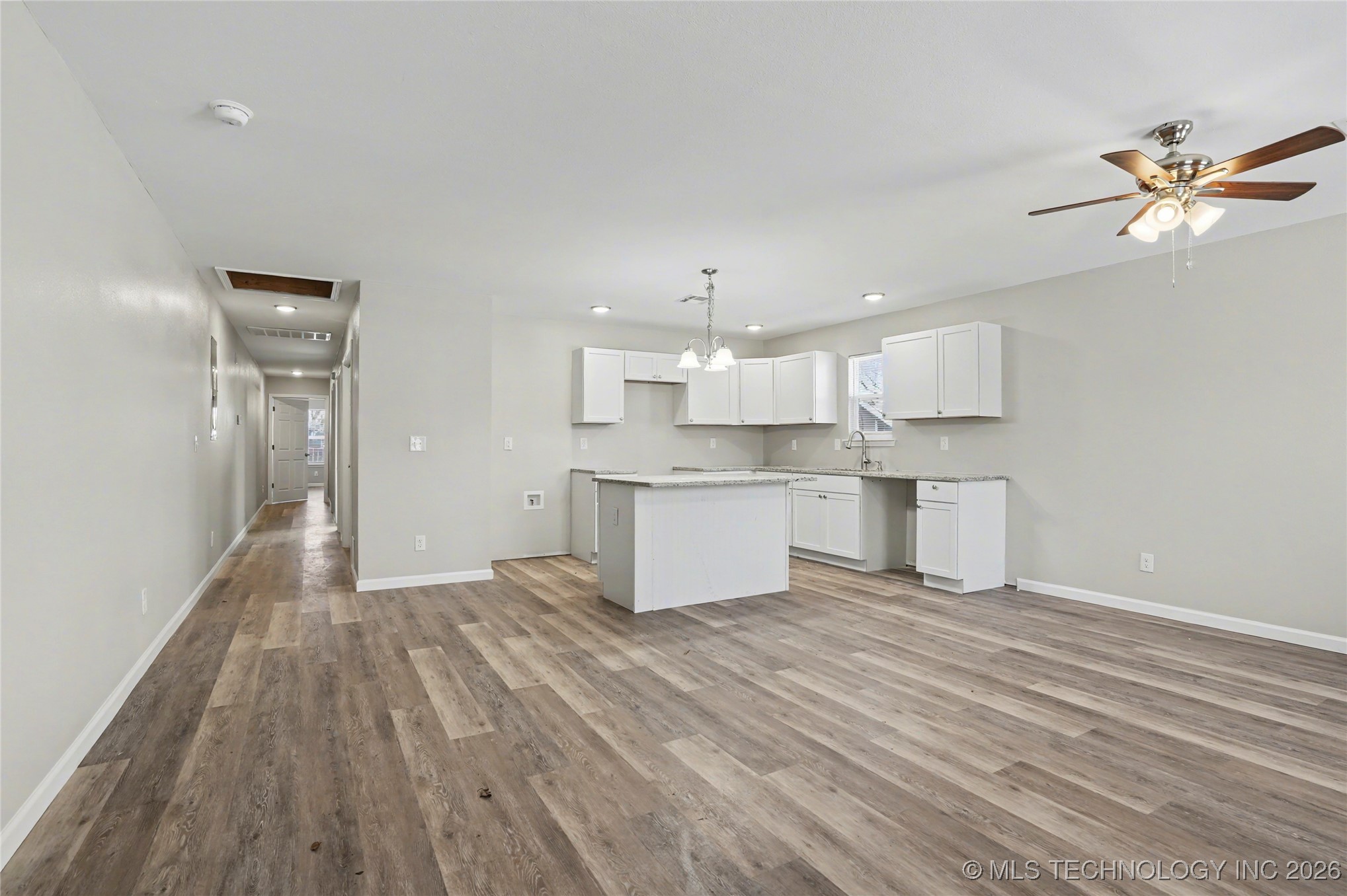 1025 N Quincy Avenue