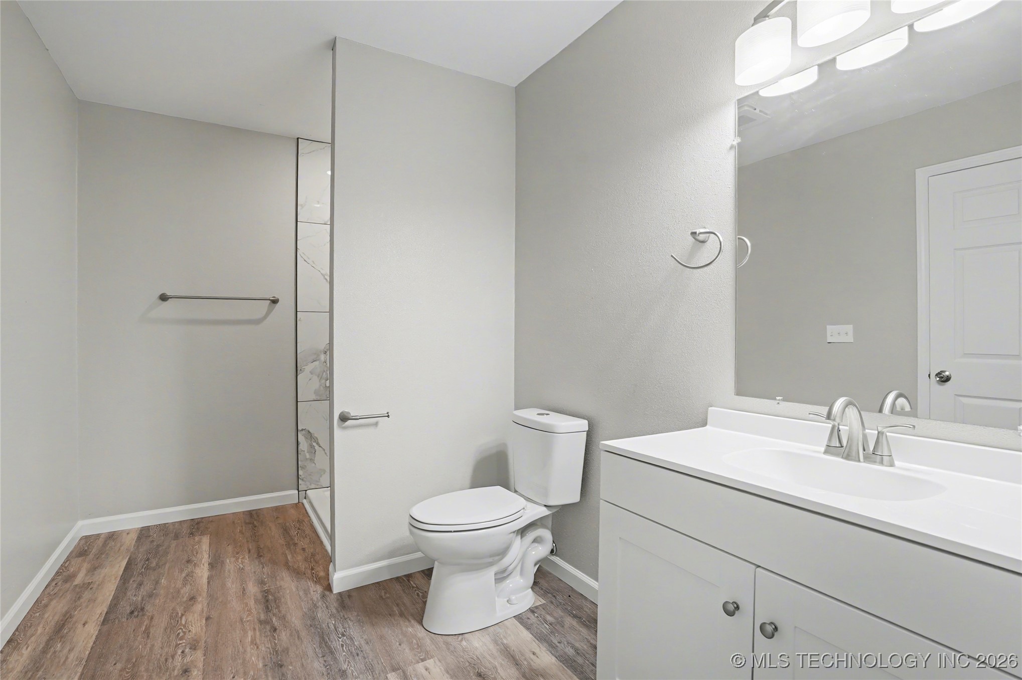 1025 N Quincy Avenue