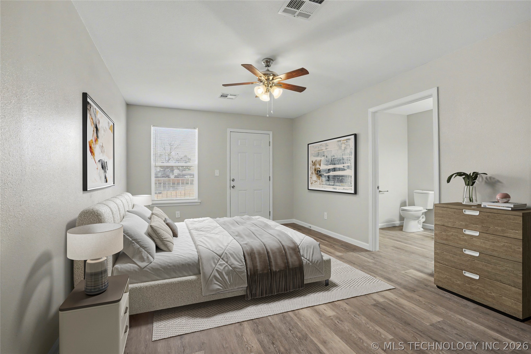 1025 N Quincy Avenue