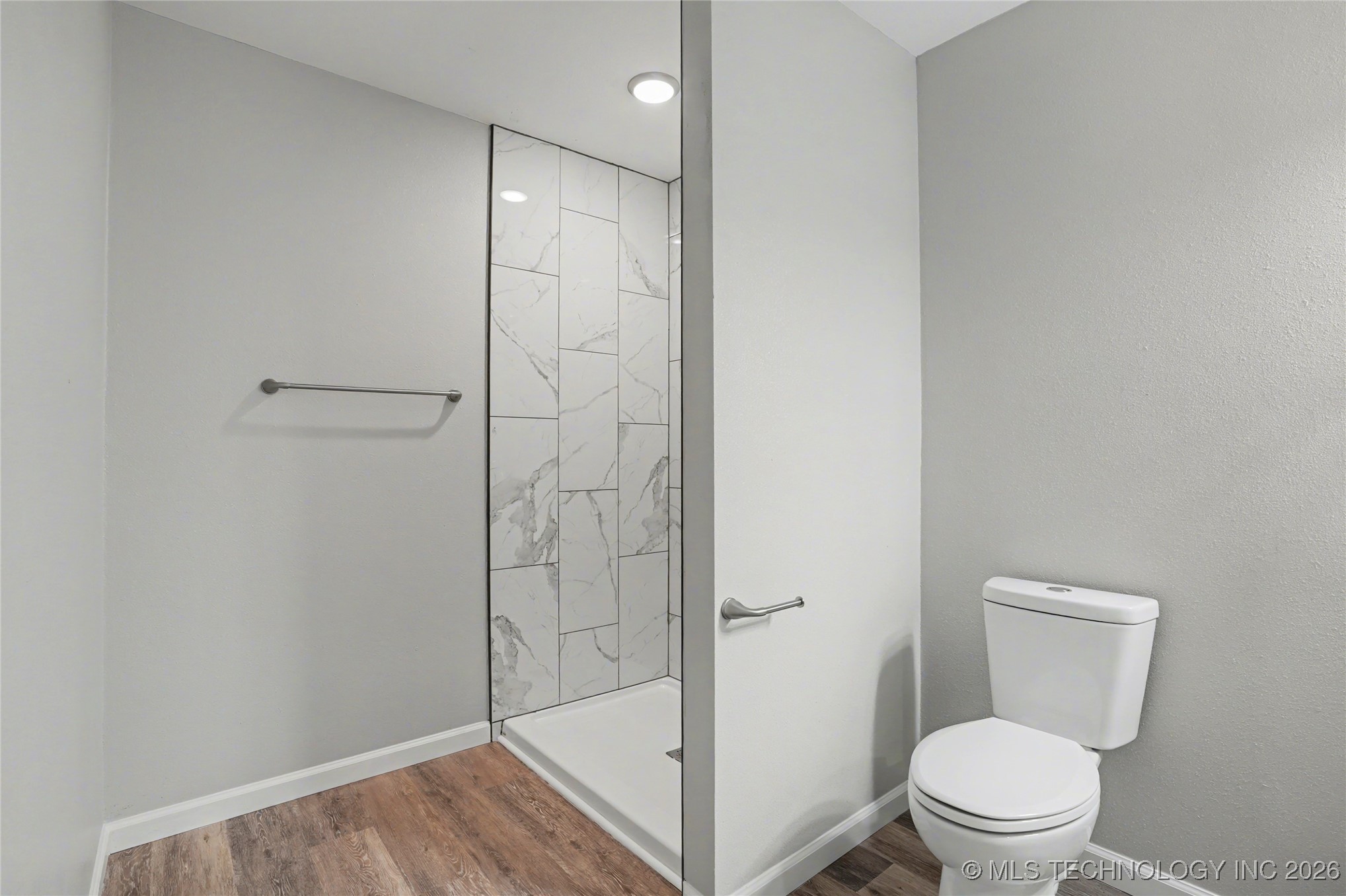 1025 N Quincy Avenue