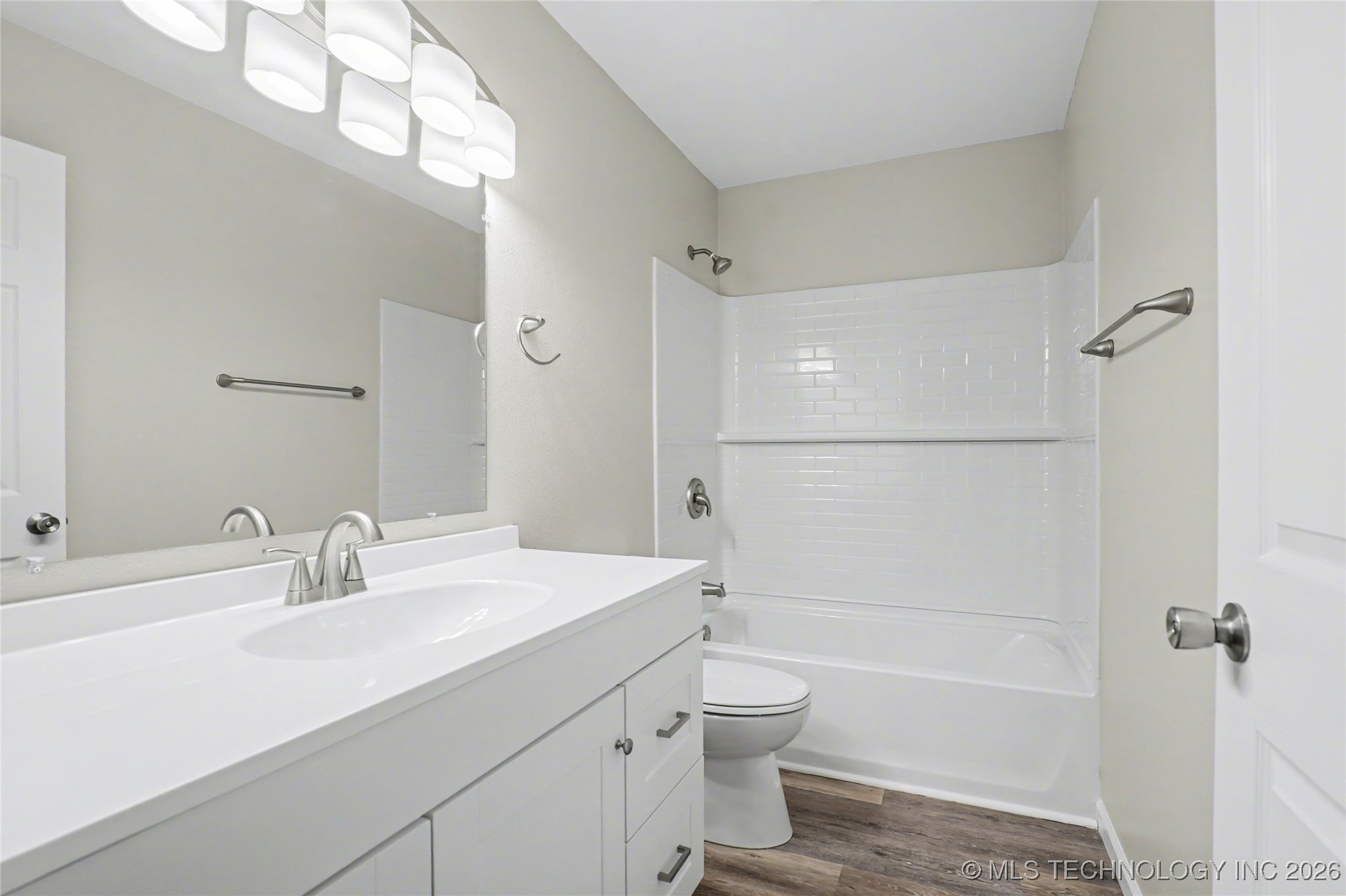 1025 N Quincy Avenue