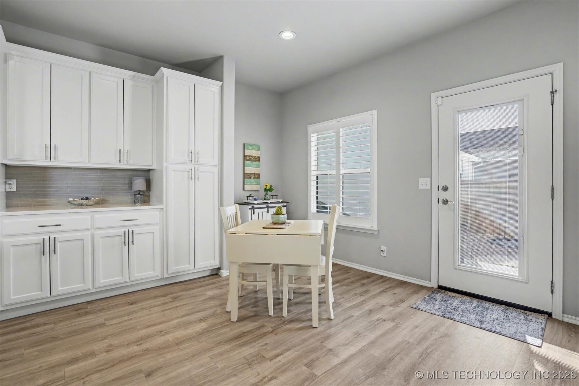 1907 W Imperial Street