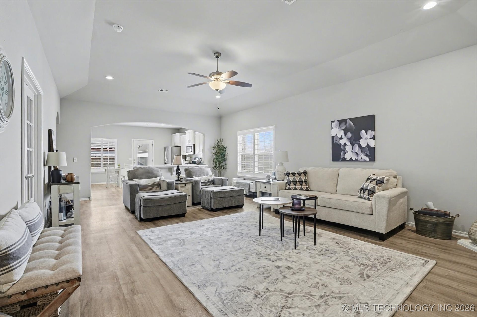 1907 W Imperial Street