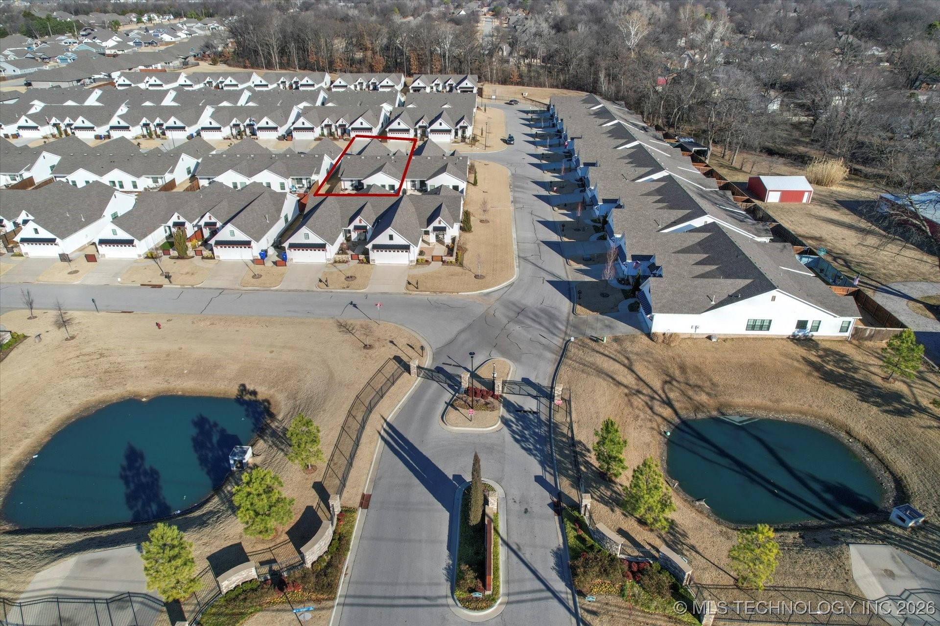 1907 W Imperial Street