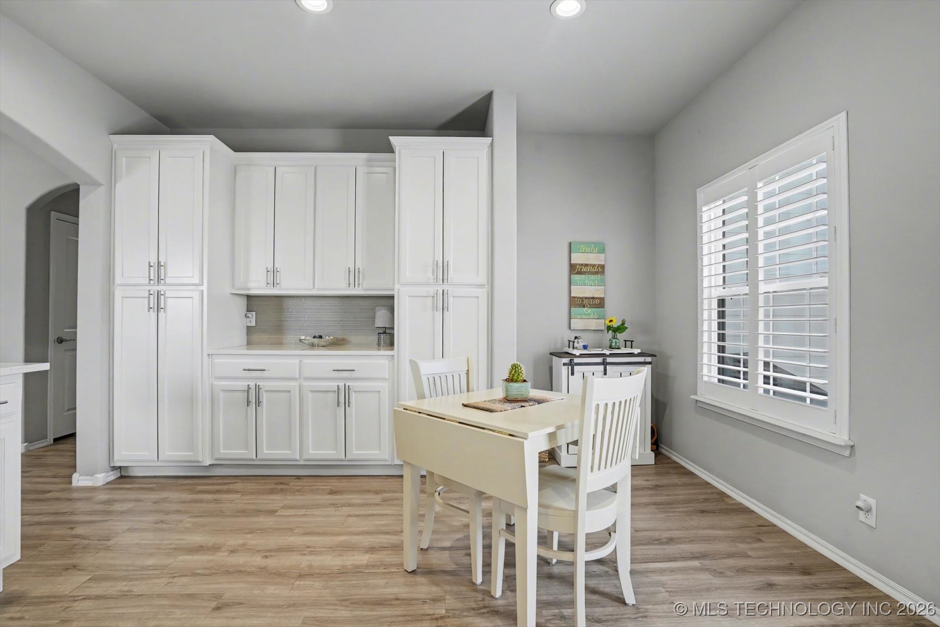 1907 W Imperial Street