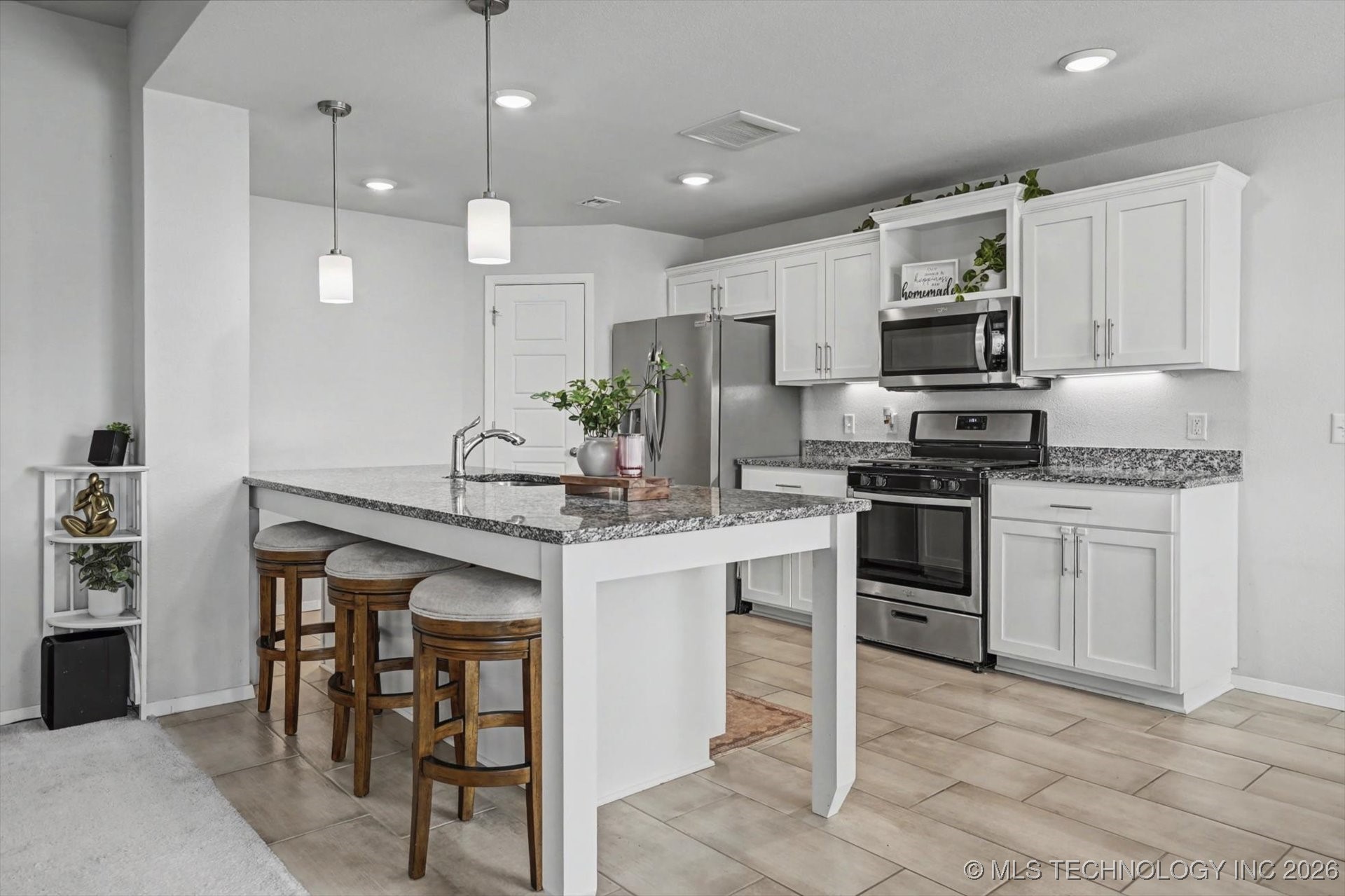 3131 W Yuma Court S