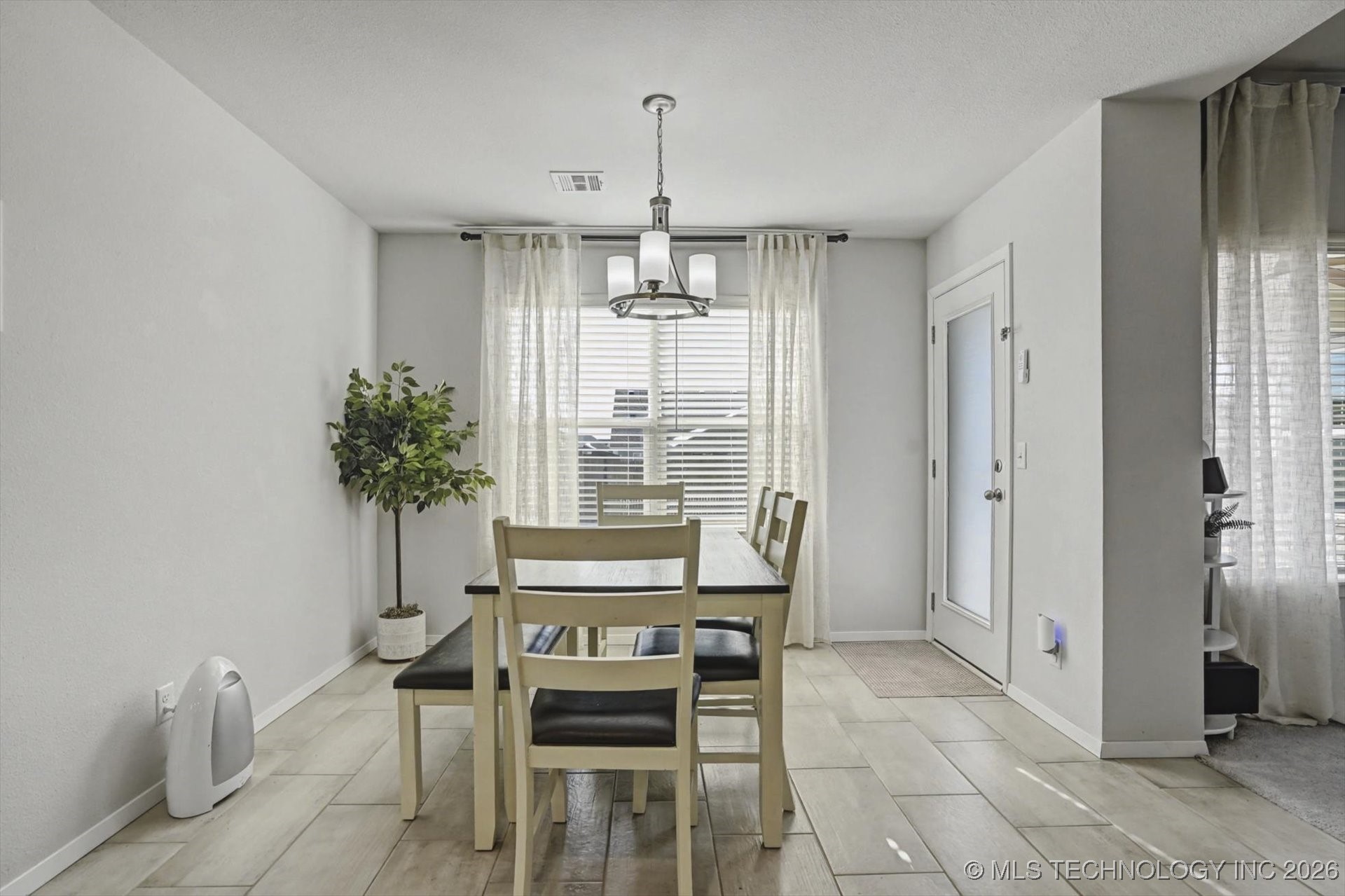 3131 W Yuma Court S