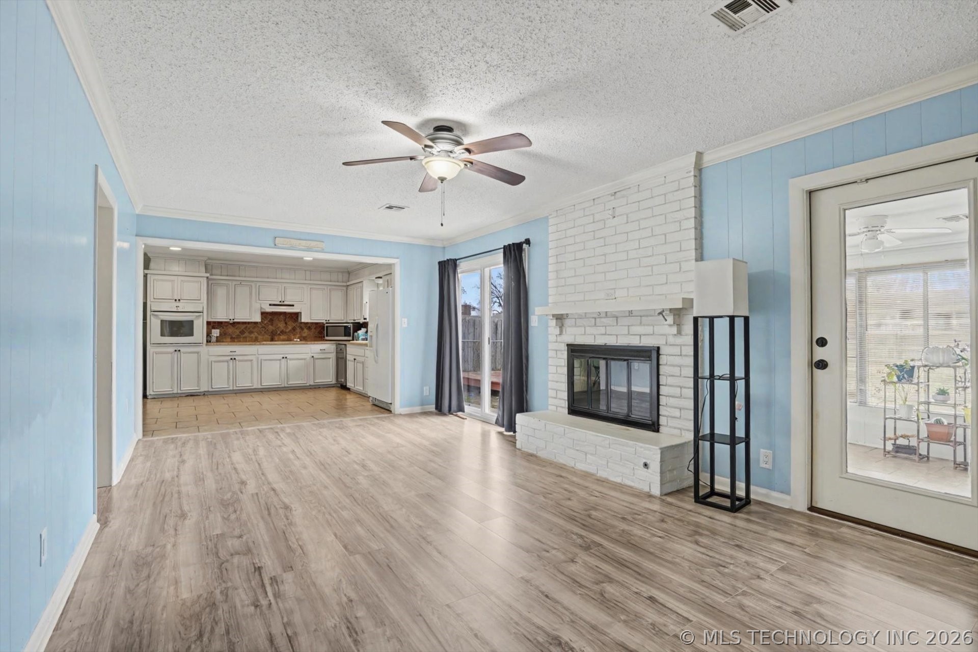 3811 S 88th East Place