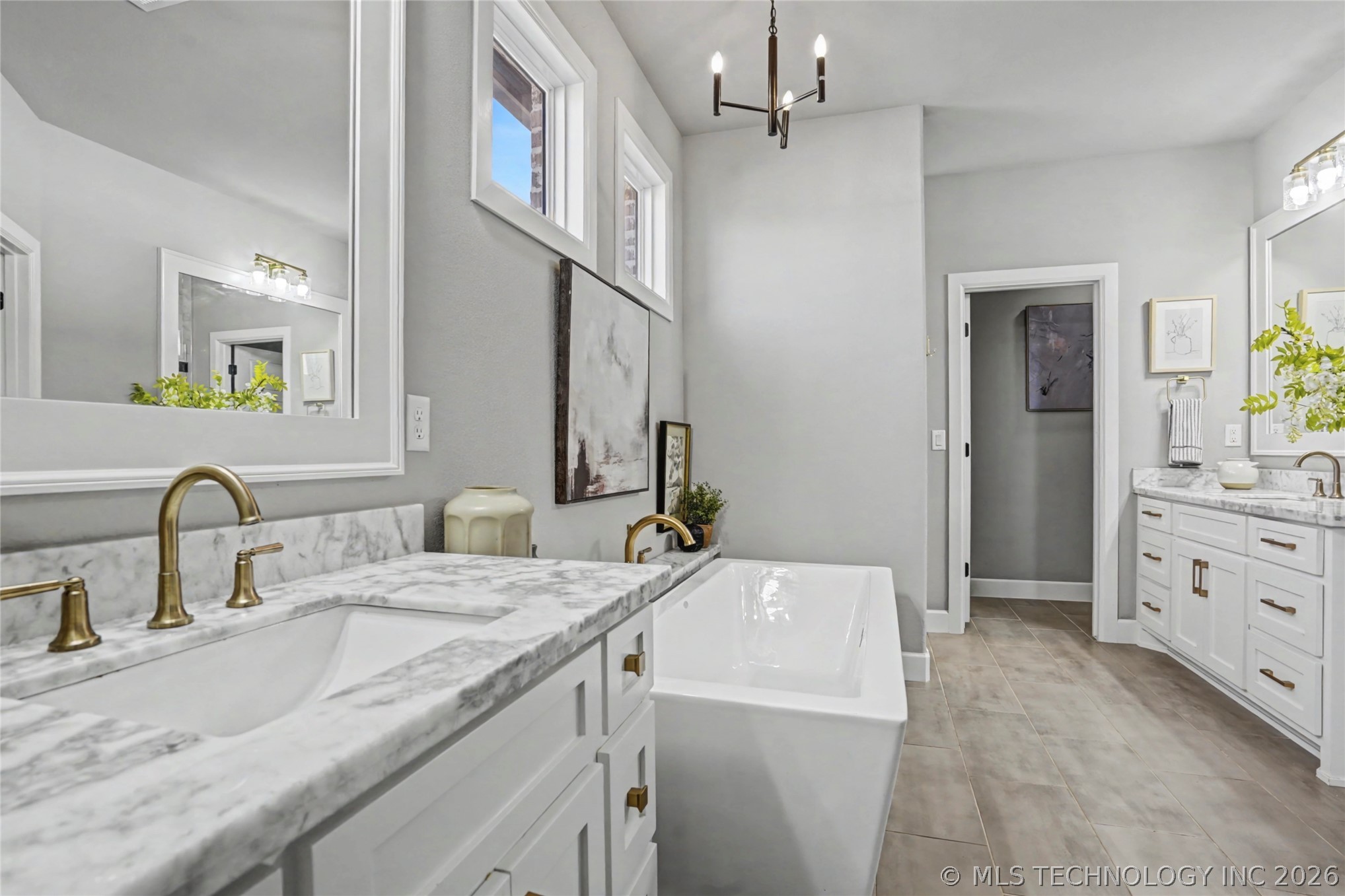 10726 S 281st East Avenue