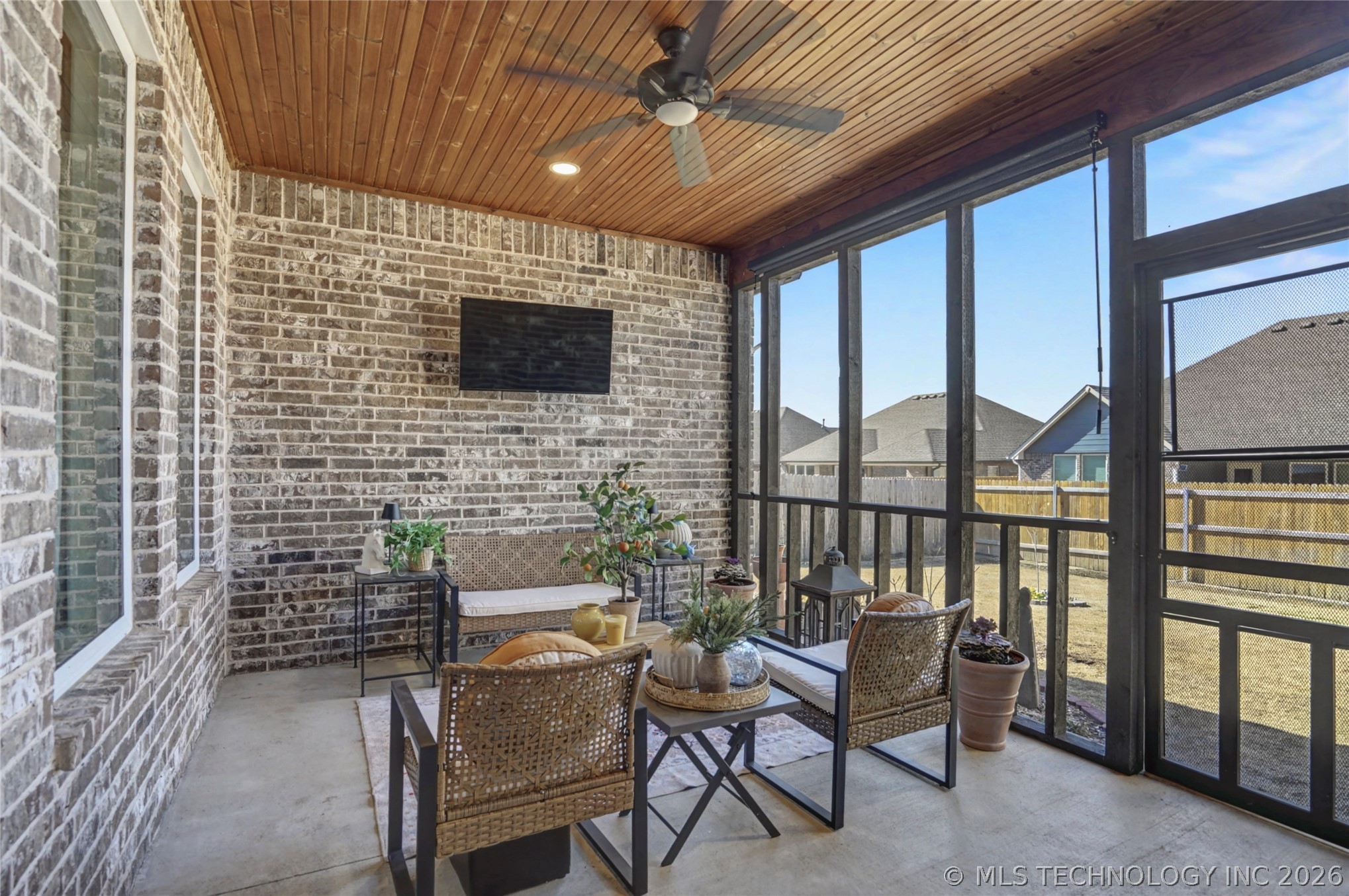 10726 S 281st East Avenue