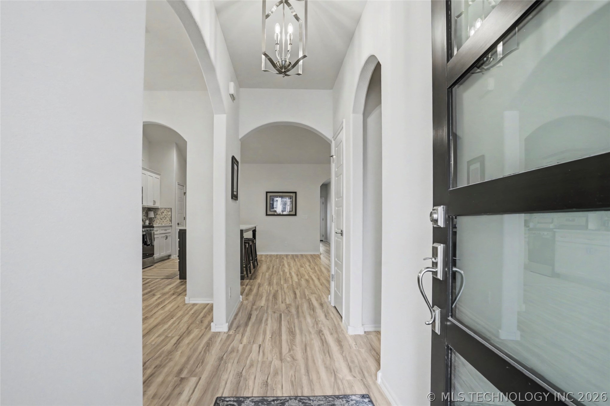 1905 W Huntsville Place