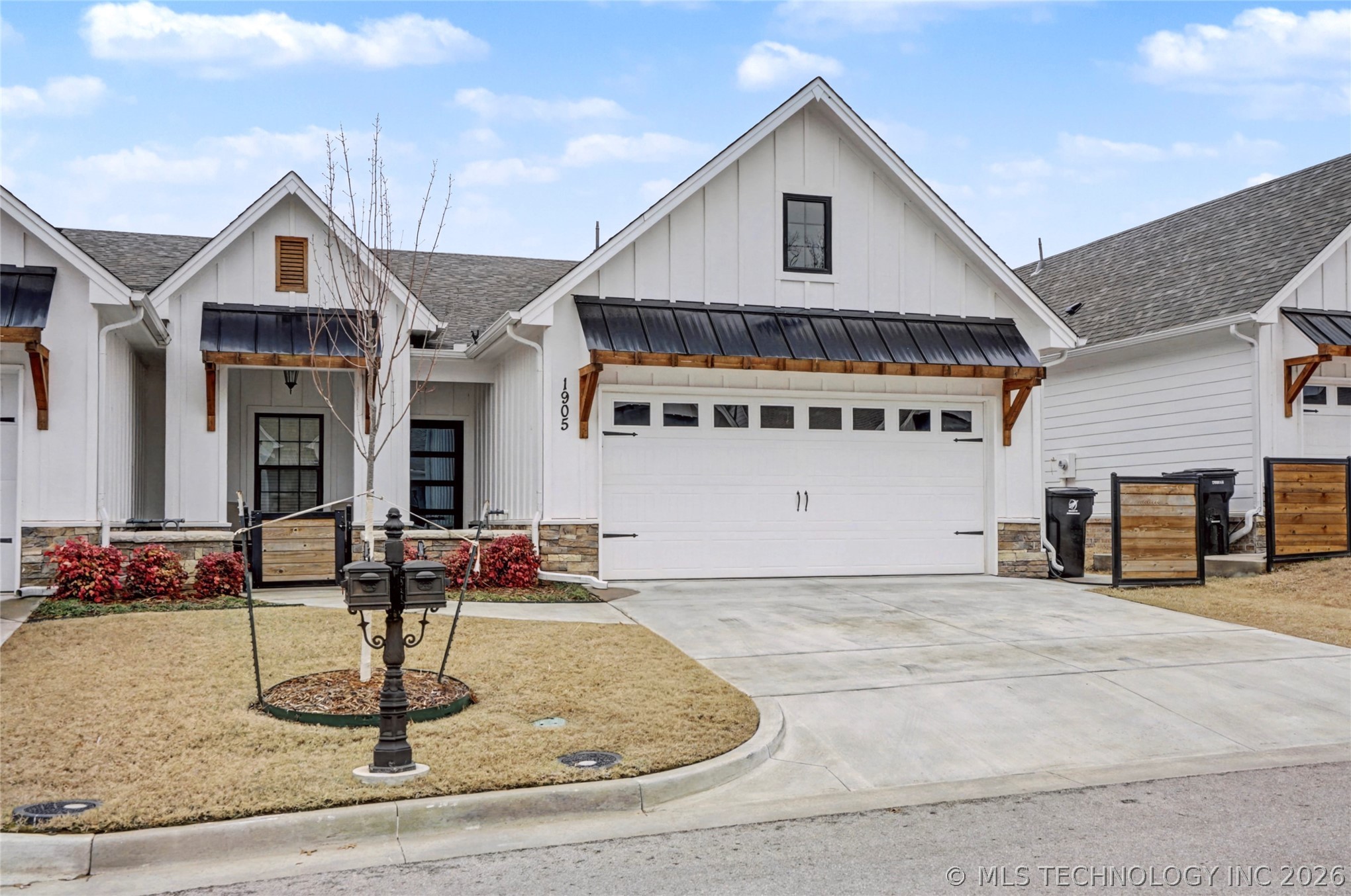 1905 W Huntsville Place