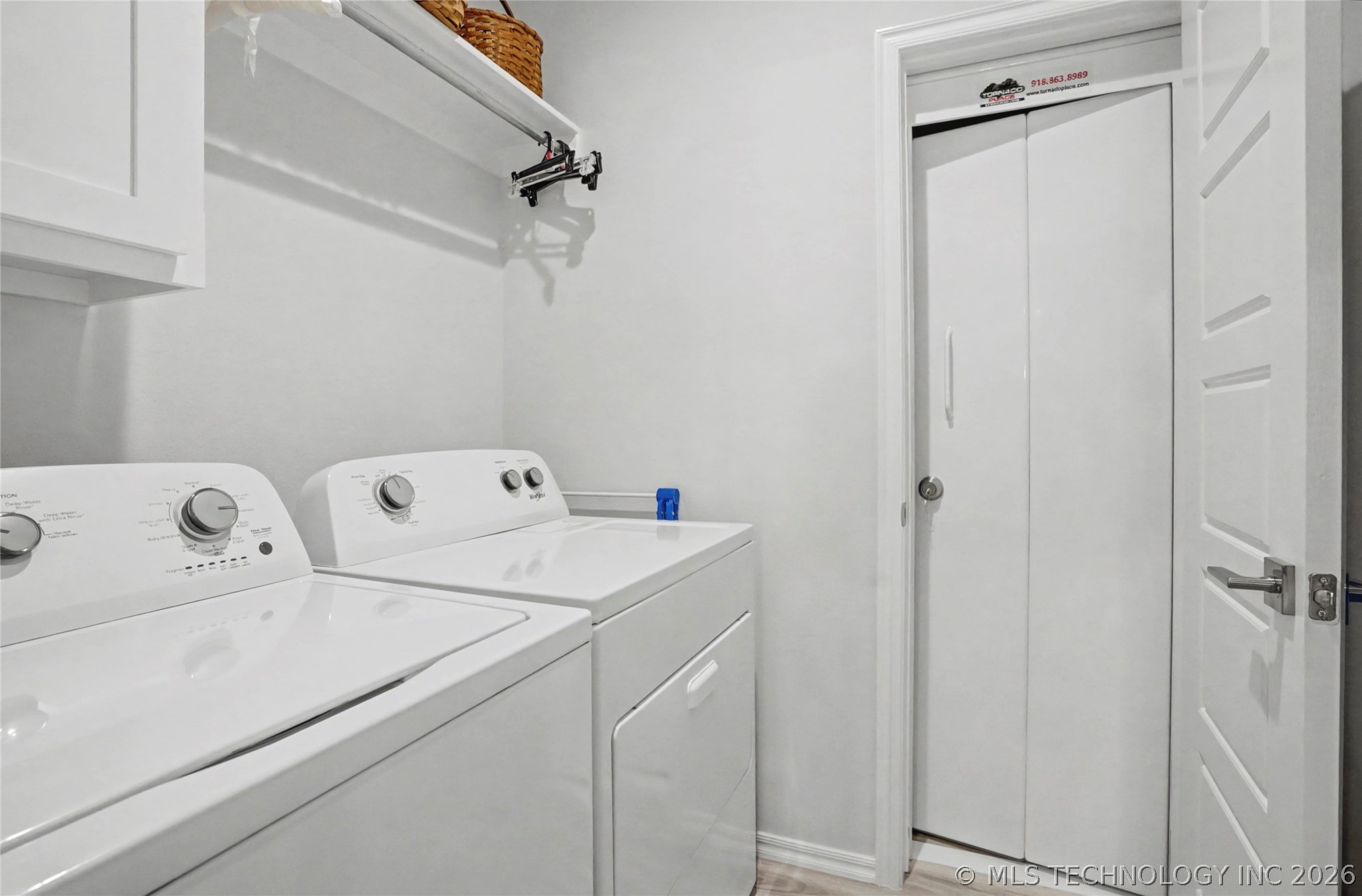 1905 W Huntsville Place