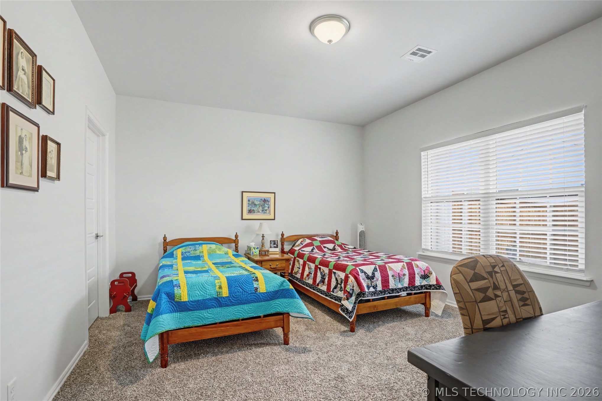 1905 W Huntsville Place