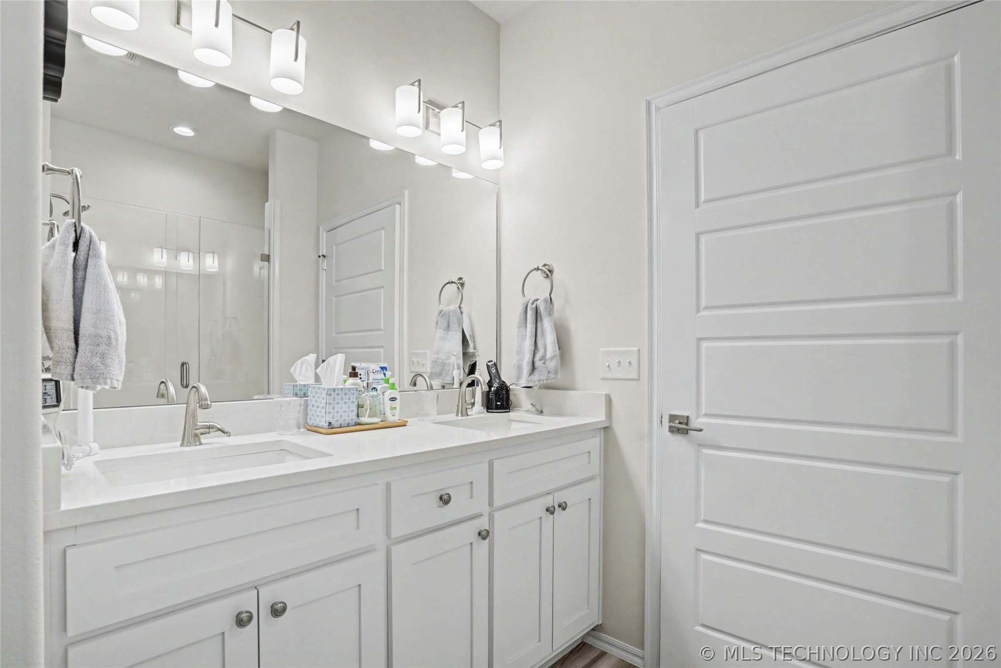 1905 W Huntsville Place