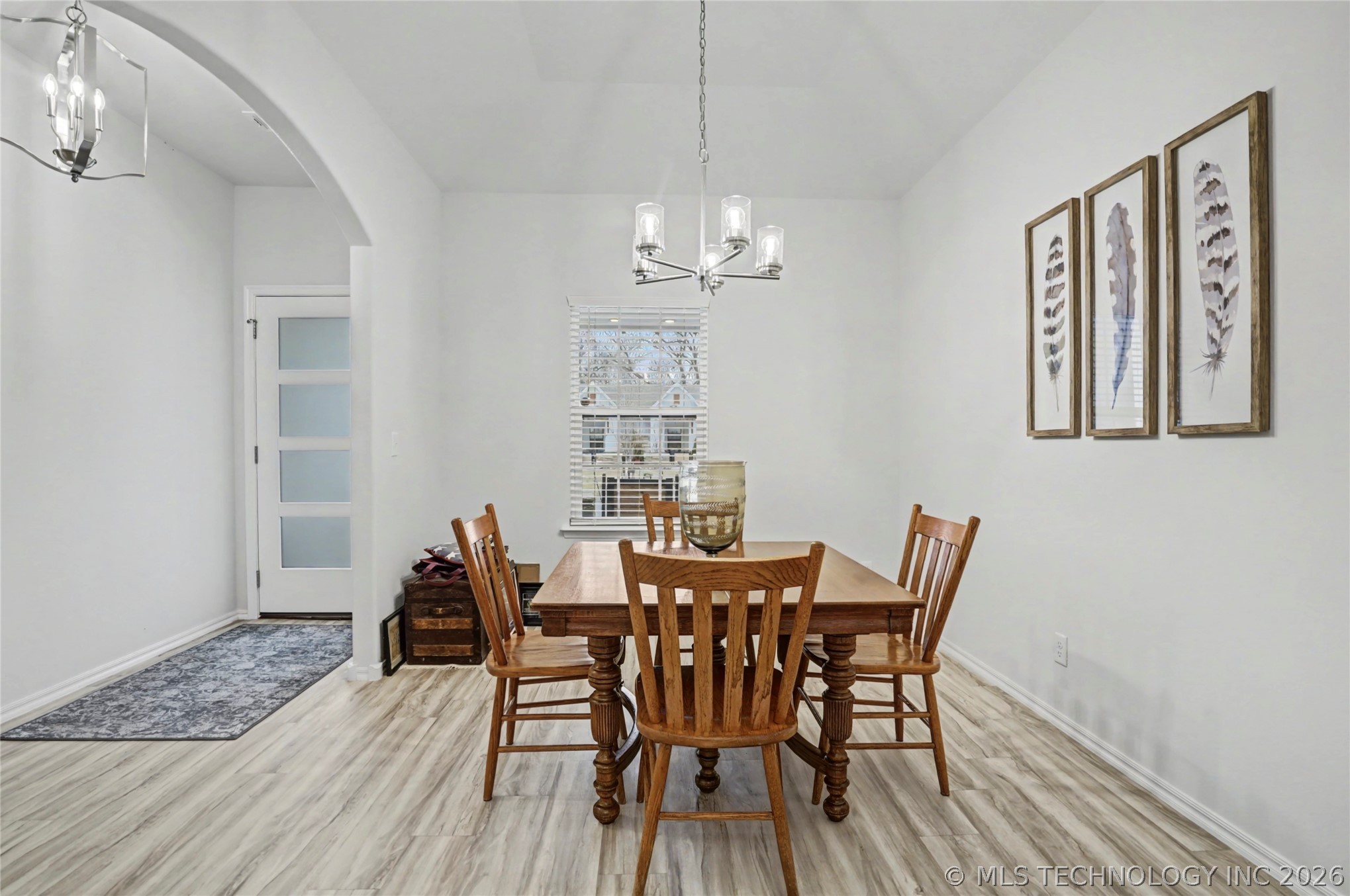 1905 W Huntsville Place