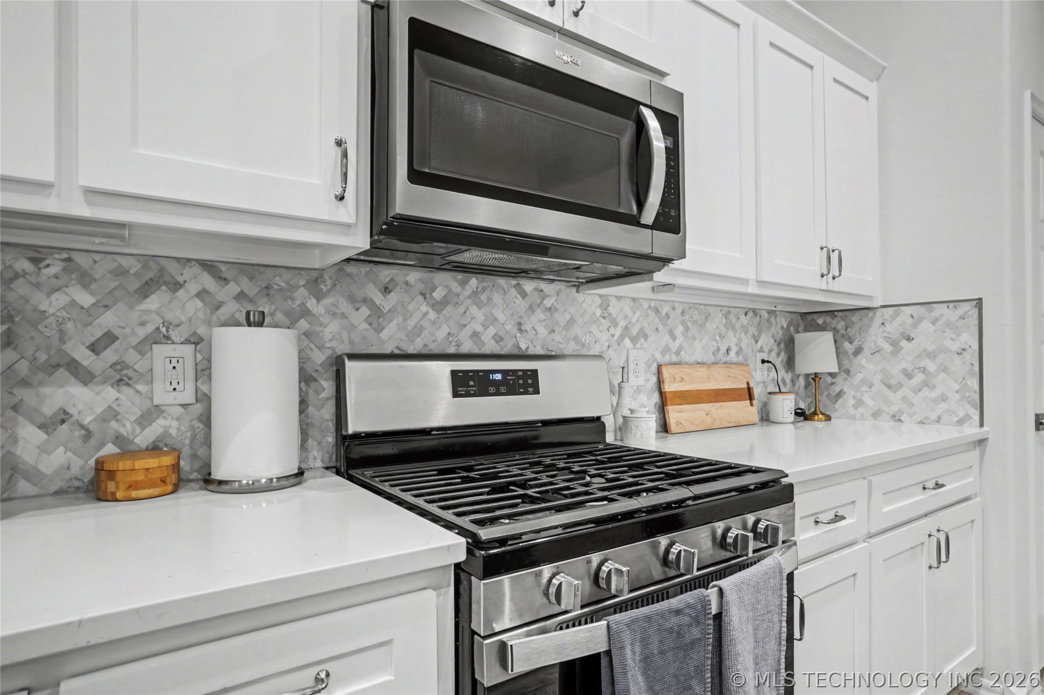 1905 W Huntsville Place