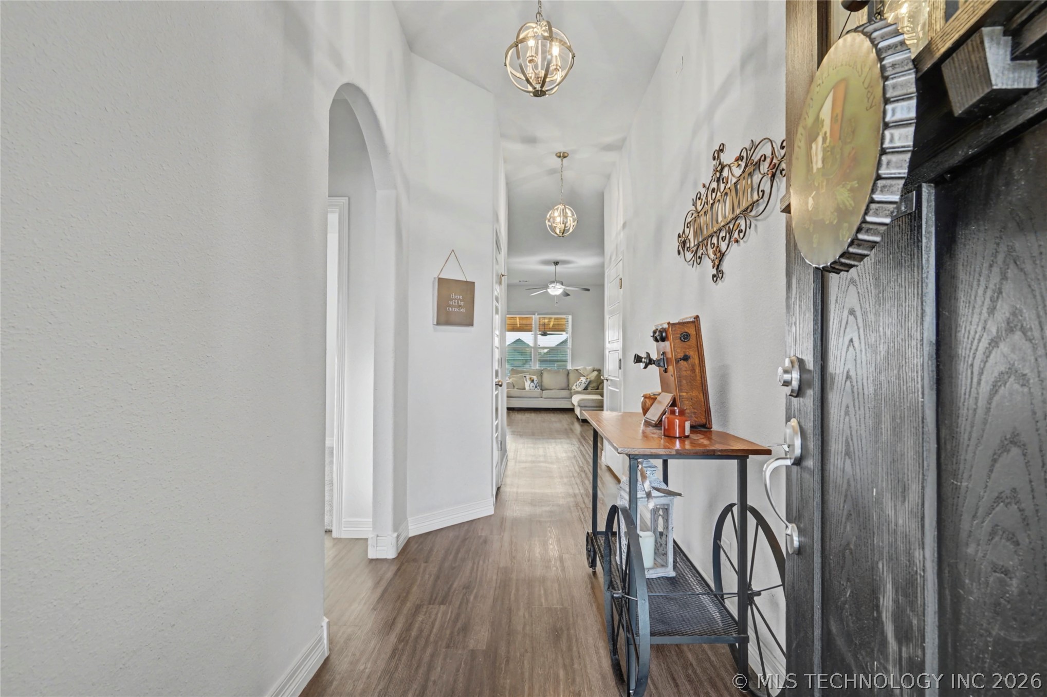 7323 E Oak Ridge Street