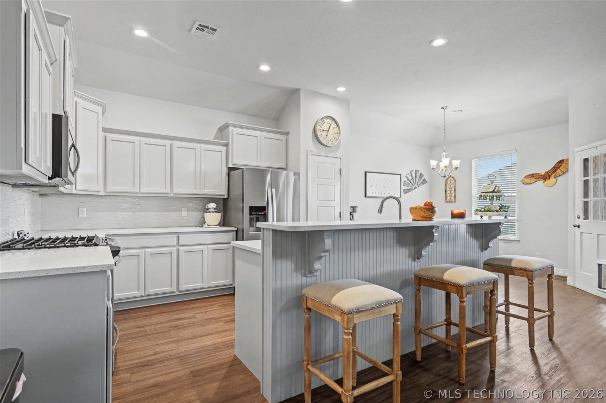 7323 E Oak Ridge Street