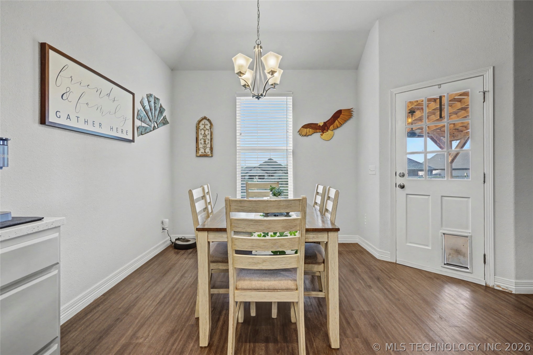 7323 E Oak Ridge Street