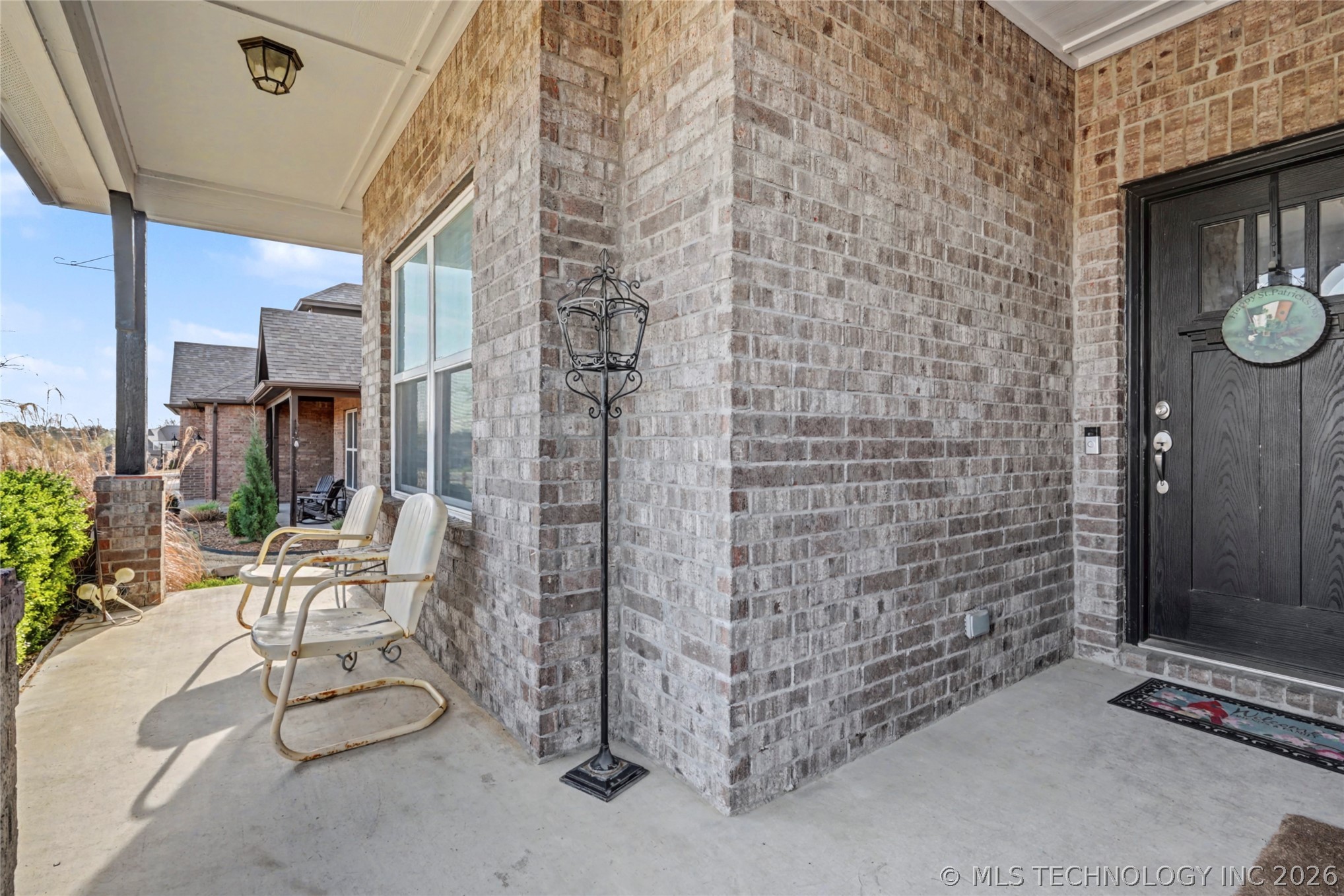 7323 E Oak Ridge Street