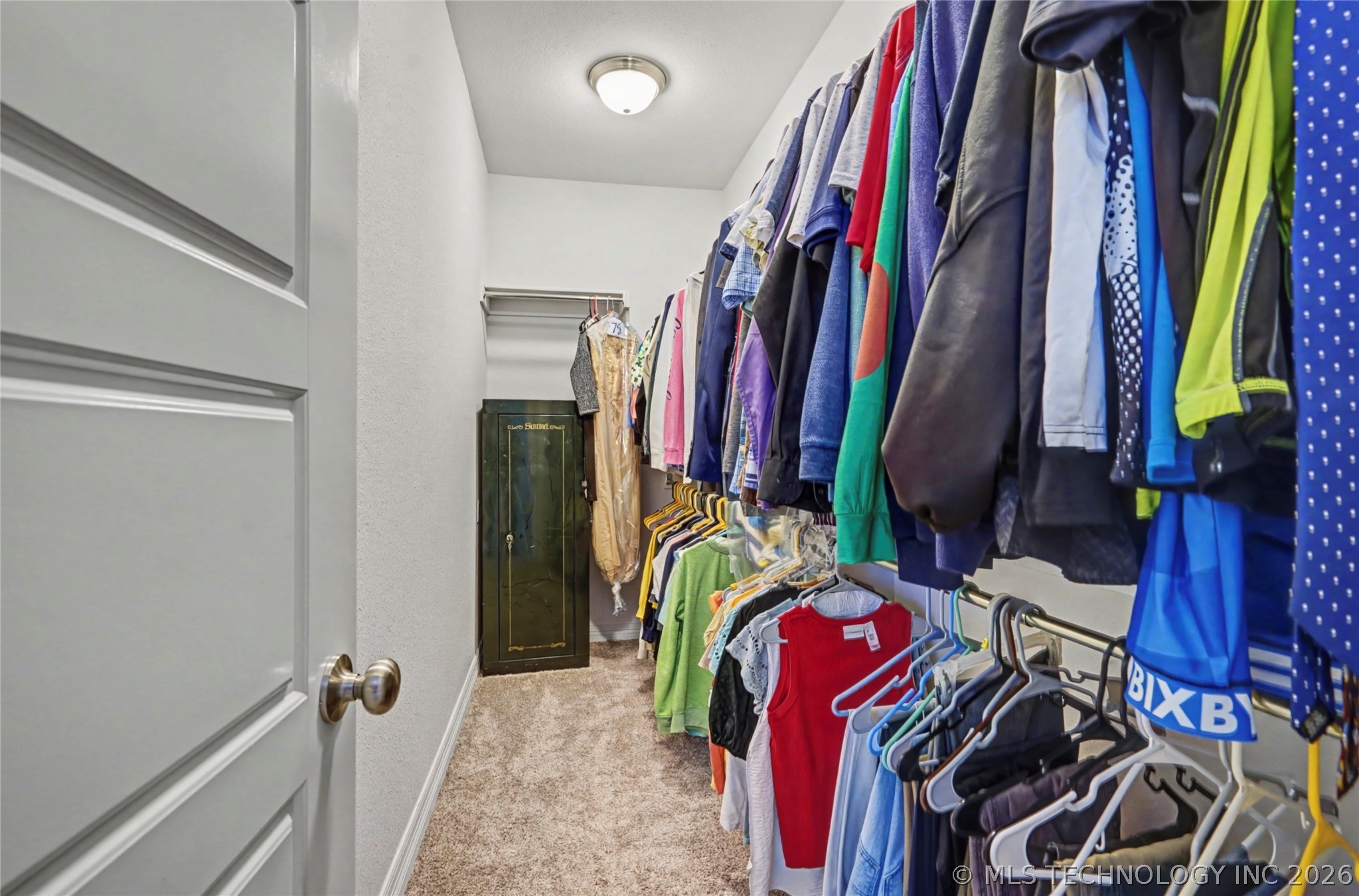 7323 E Oak Ridge Street