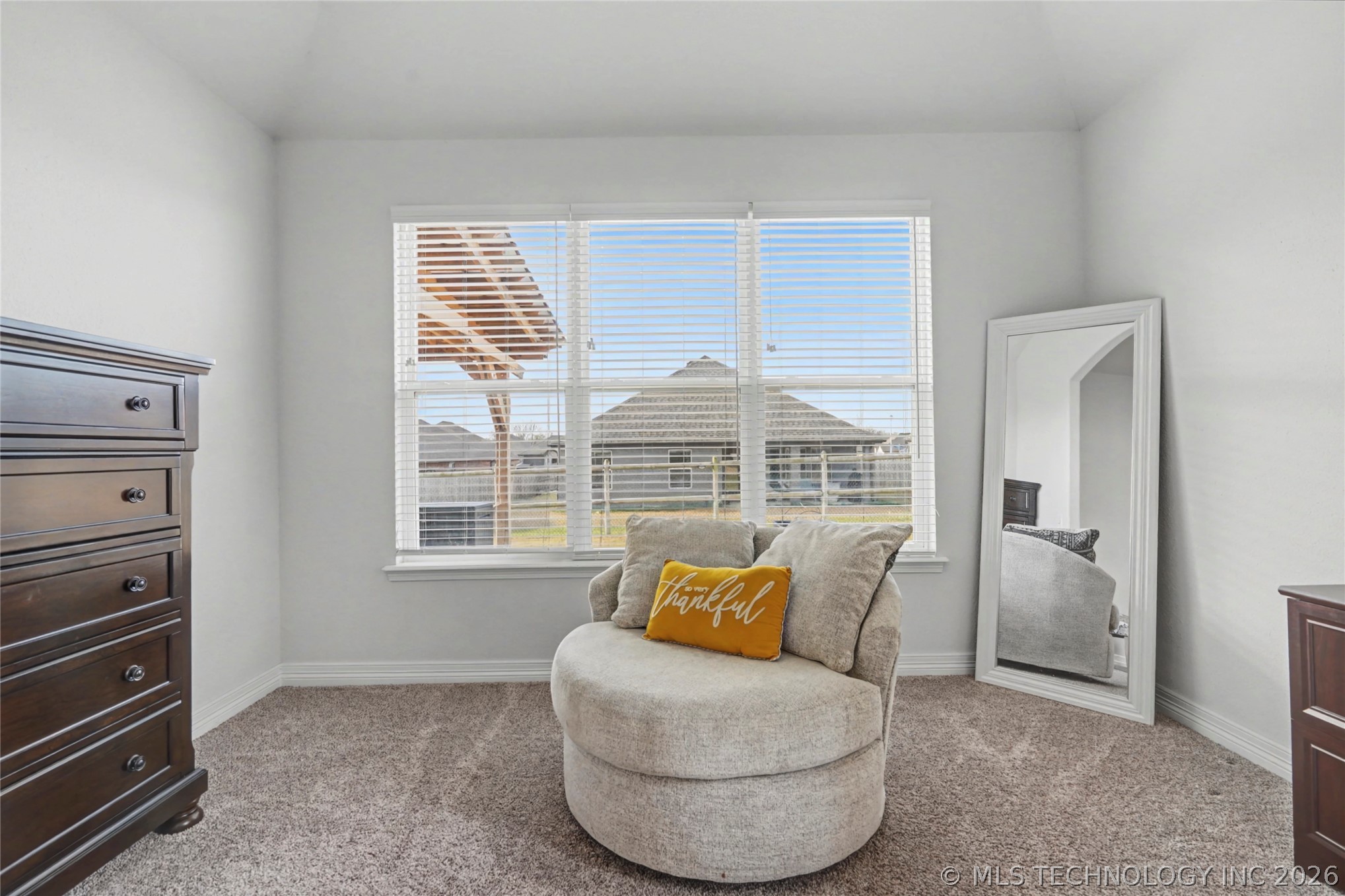 7323 E Oak Ridge Street