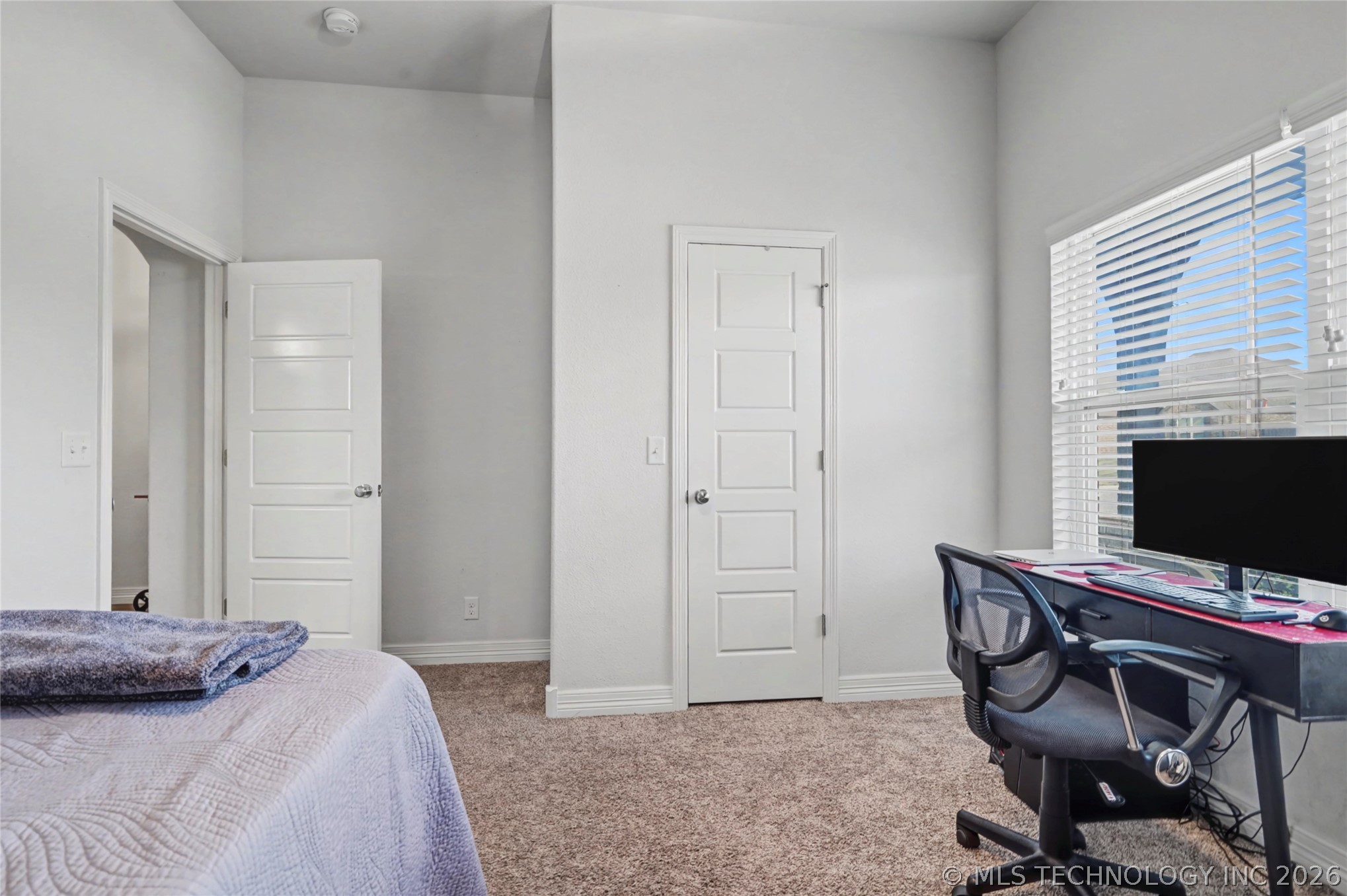 7323 E Oak Ridge Street