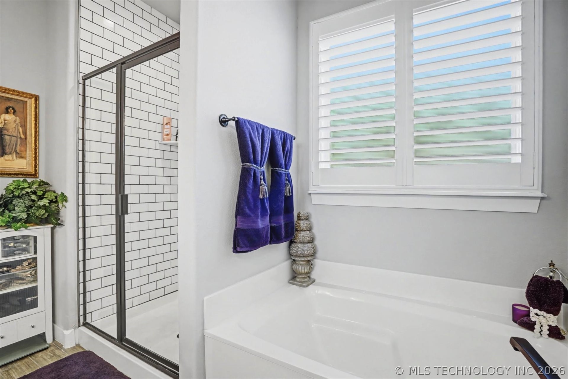 7407 S Walnut Avenue