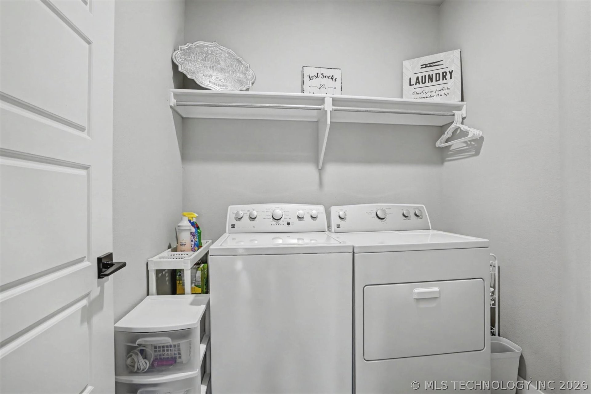 7407 S Walnut Avenue