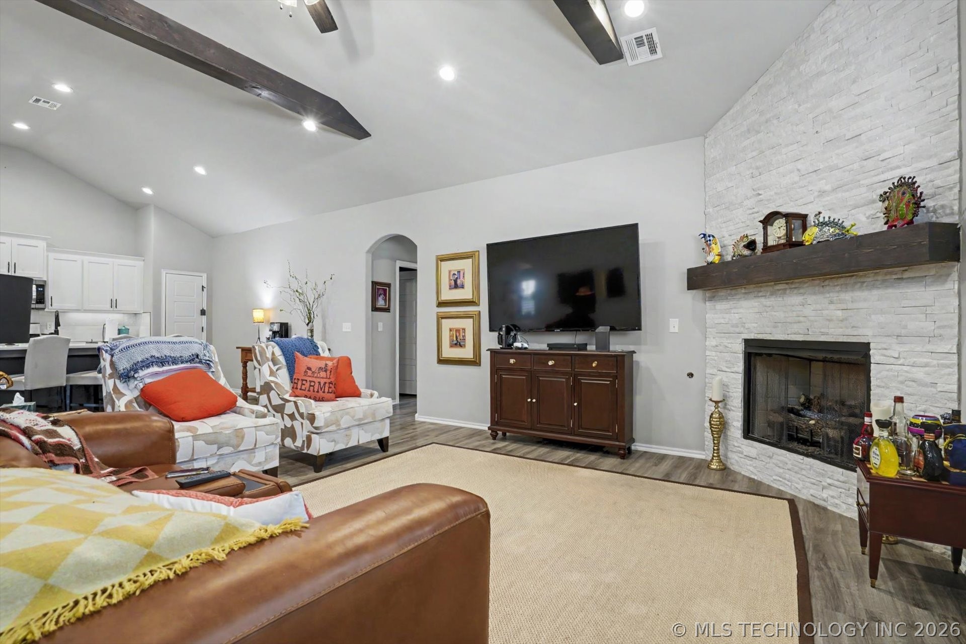 1926 W Imperial Street