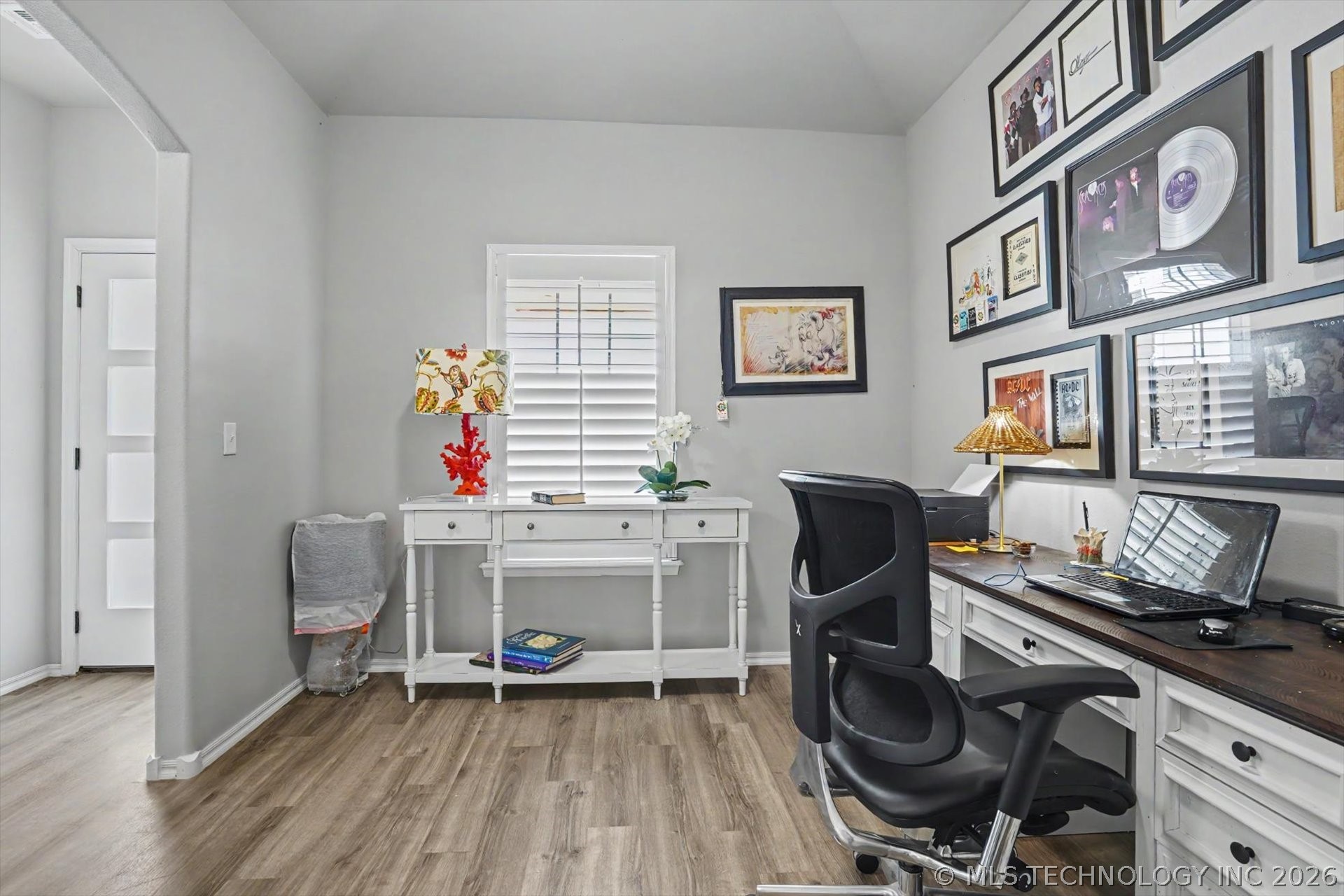 1926 W Imperial Street