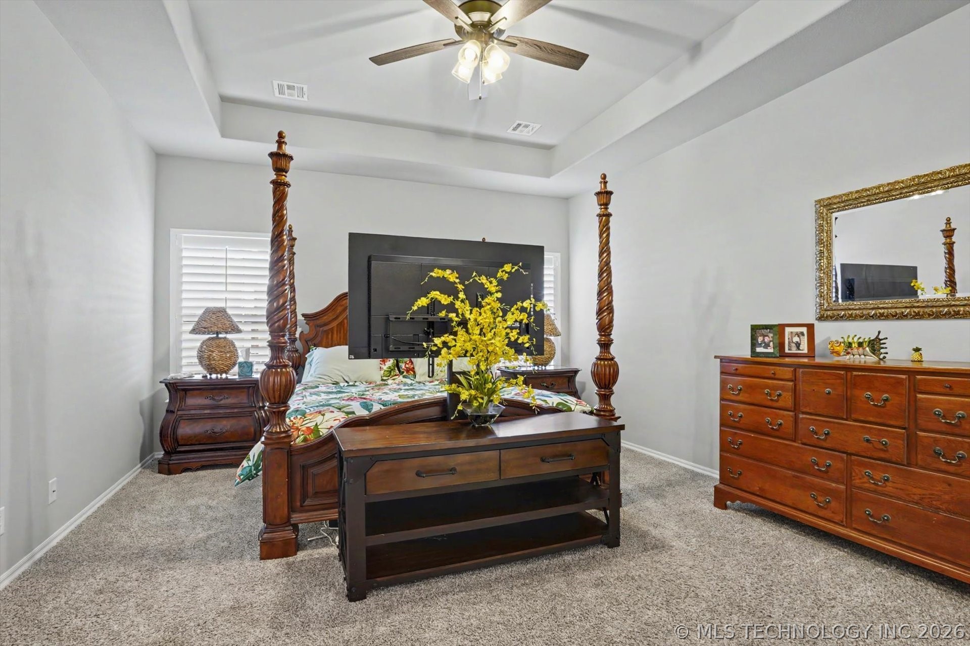 1926 W Imperial Street