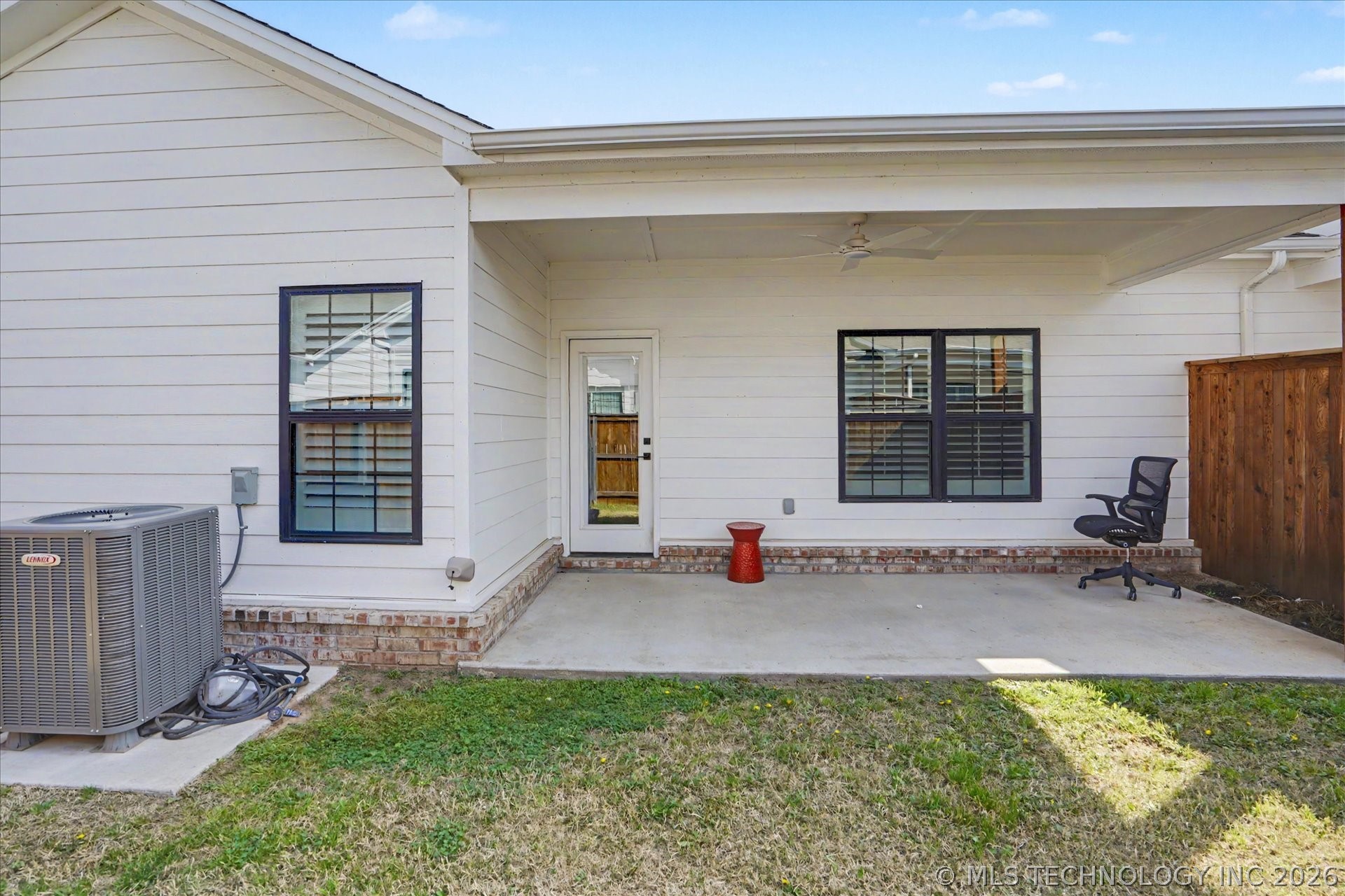 1926 W Imperial Street