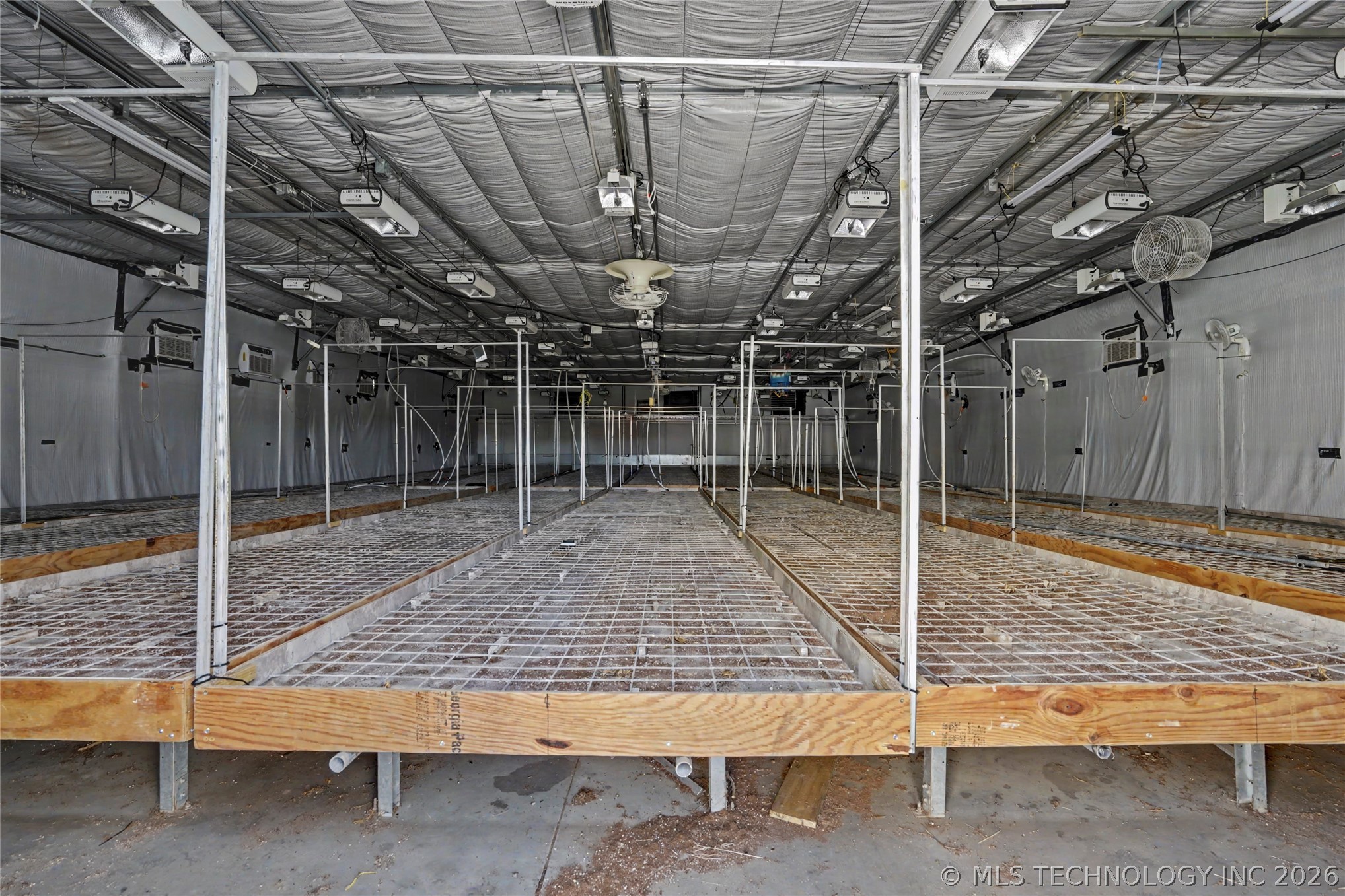 1024 N Broadway Avenue