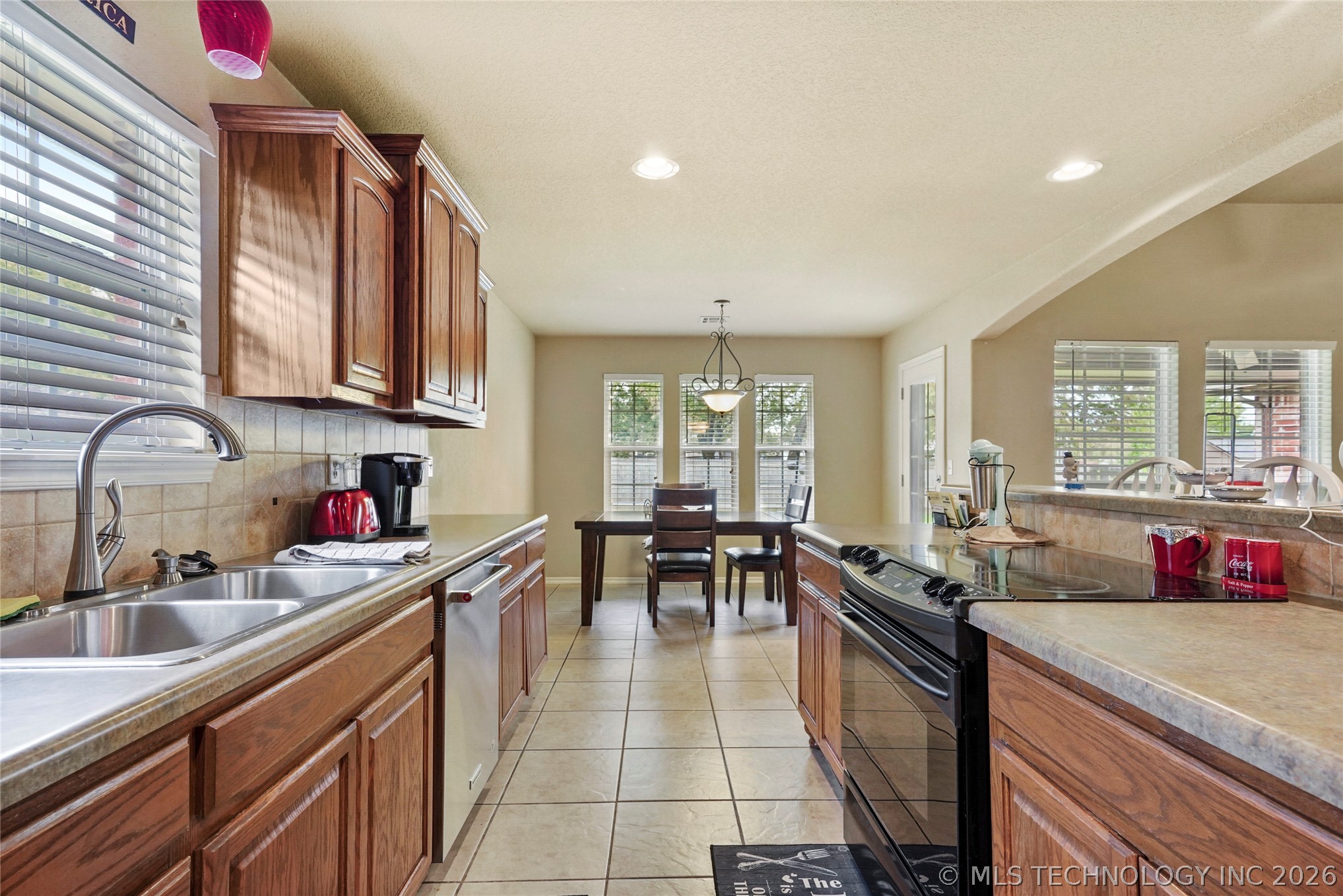 20230 E 50th Place