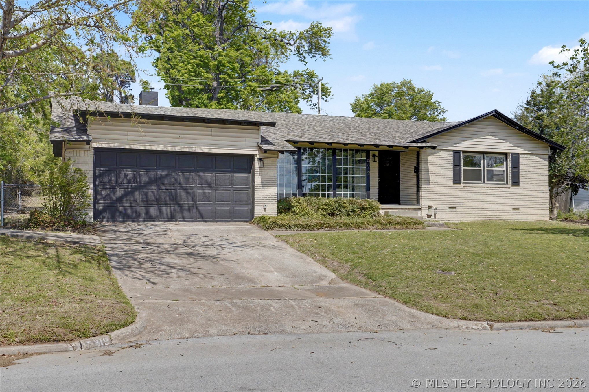 5319 E 44th Street