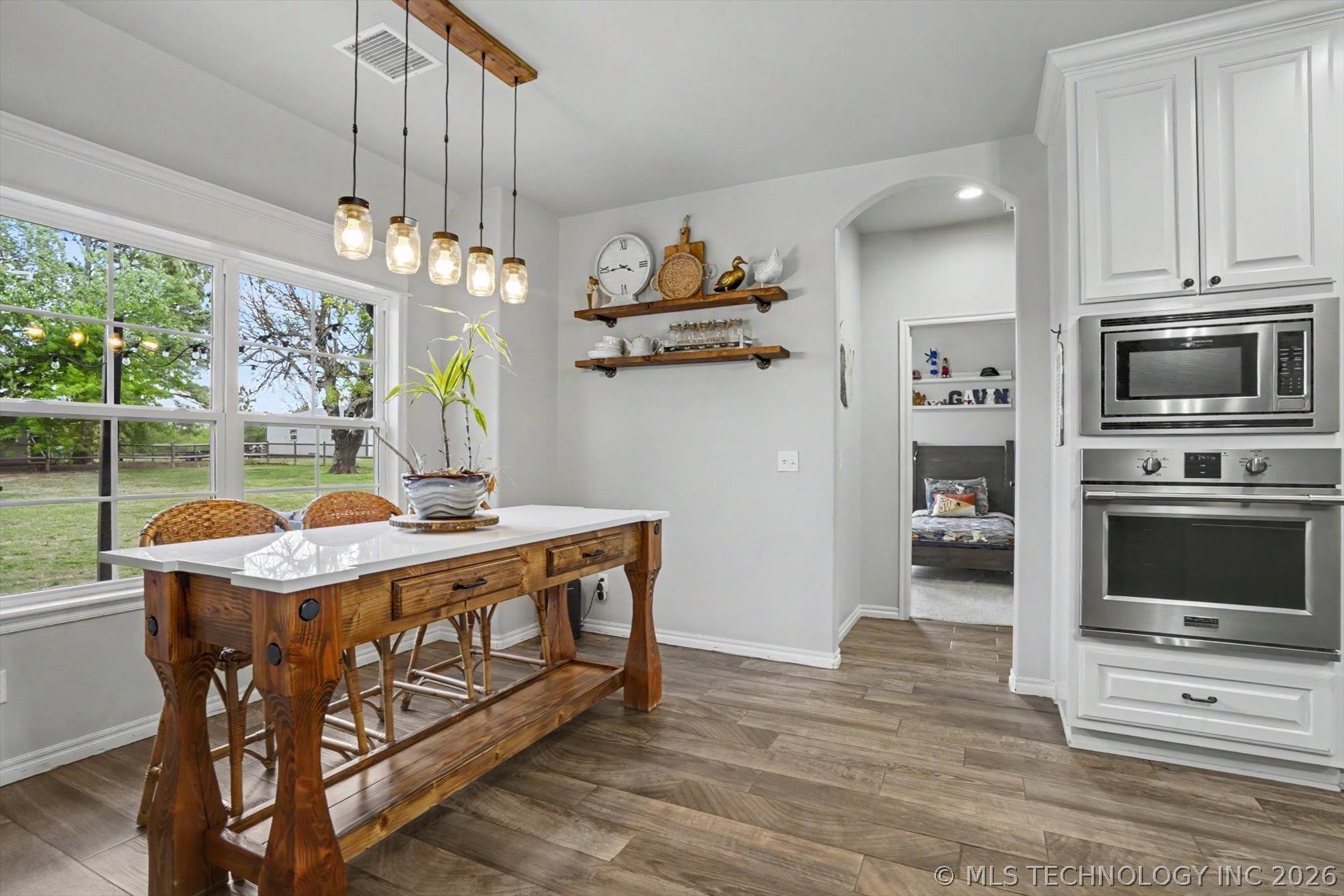 2135 S 280th East Avenue