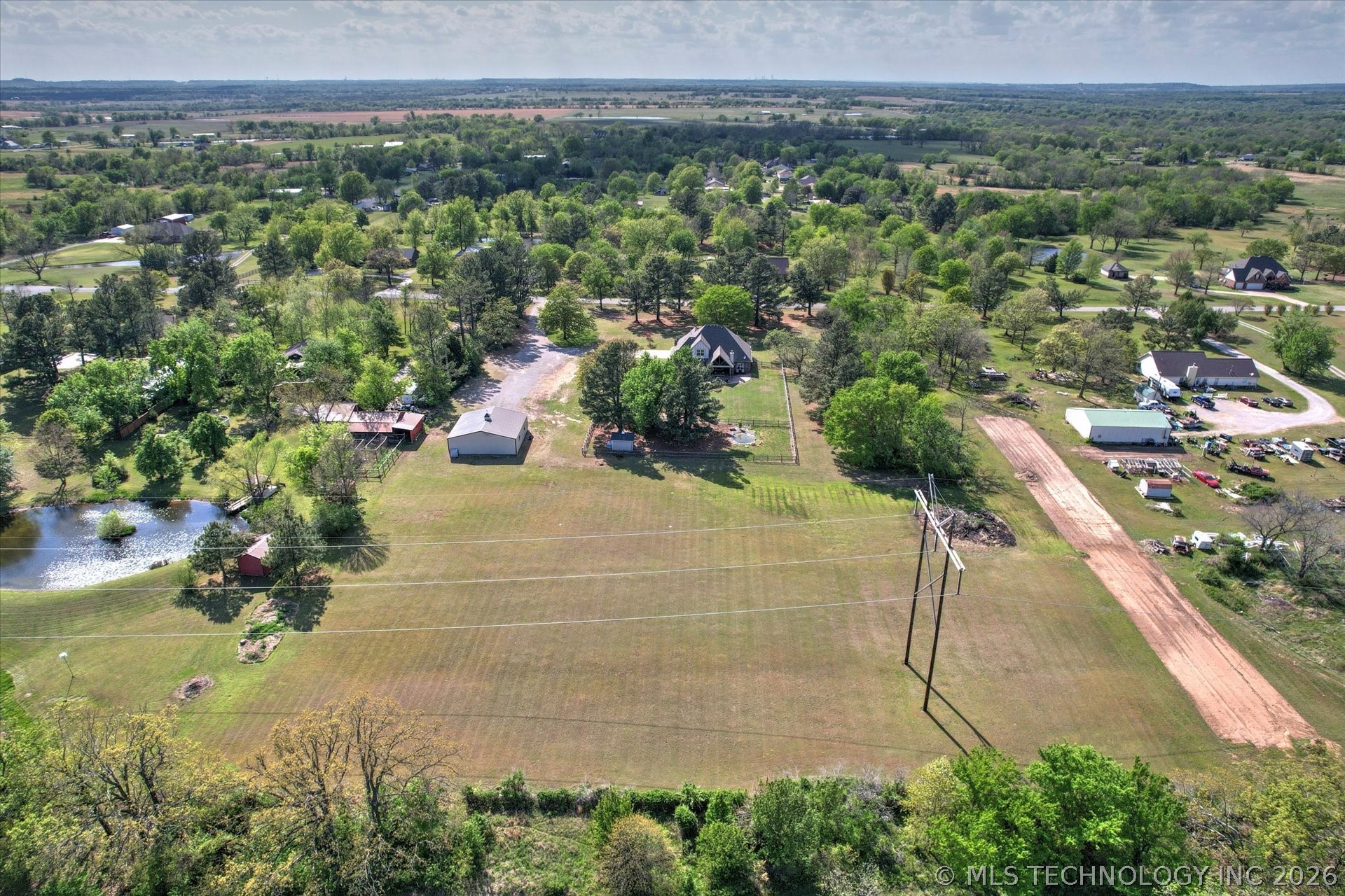 2135 S 280th East Avenue